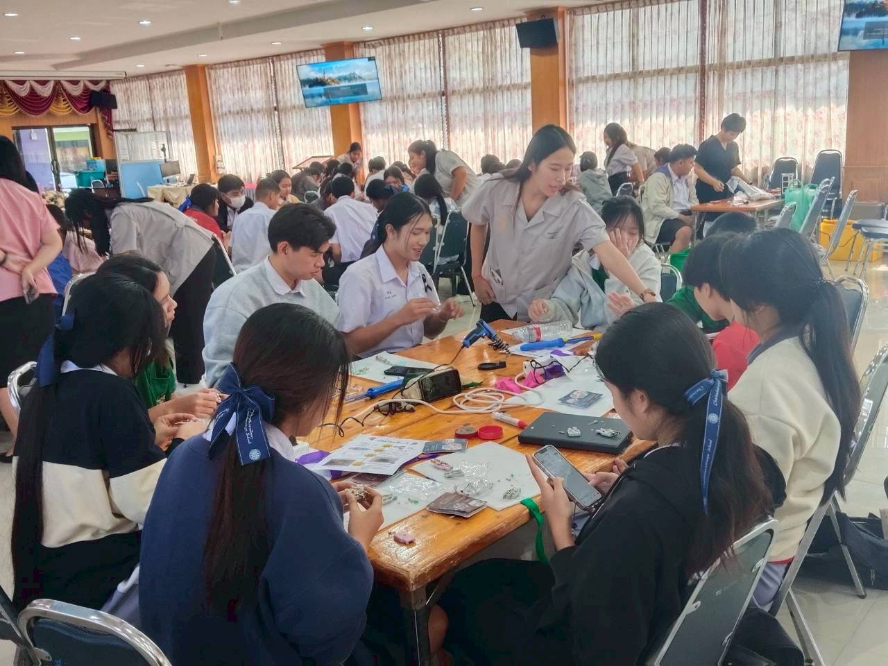 โครงการพี่ชวนน้องเรียน CDTI ปีที่ 7จัดอบรมให้กับโรงเรียนเครือข่าย ณ โรงเรียนชัยบาดาลวิทยา จ.ลพบุรี โครงการพี่ชวนน้องเรียน CDTI ปีที่ 7จัดอบรมให้กับโรงเรียนเครือข่าย ณ โรงเรียนชัยบาดาลวิทยา จ.ลพบุรี — 29 มกราคม 2026 — สถาบันเทคโนโลยีจิตรลดา CDTI