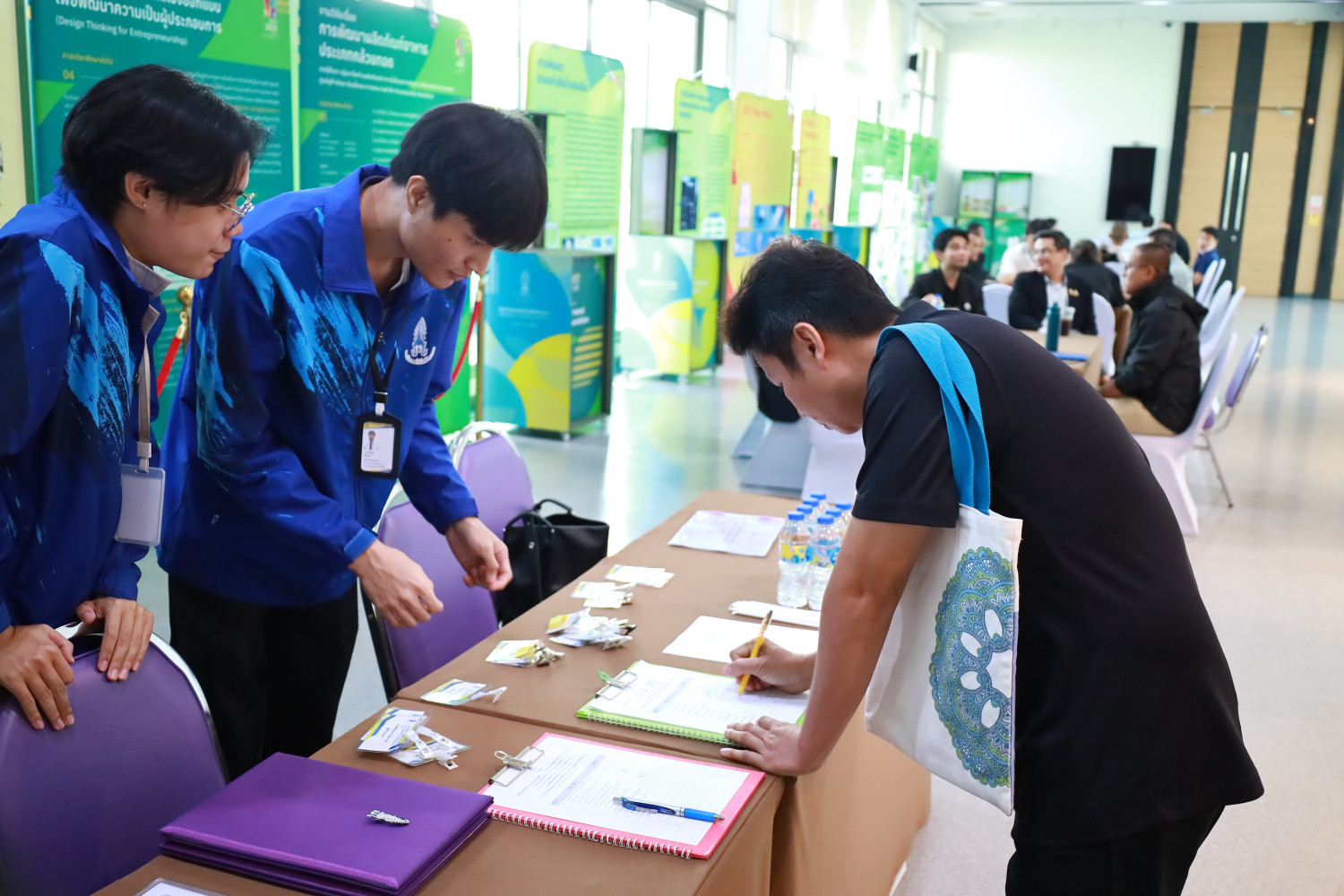 พิธีปฐมนิเทศ โครงการอบรมหลักสูตรการพัฒนาสมรรถนะผู้ปฏิบัติงานด้านมาตรฐานและความปลอดภัยในยานยนต์ไฟฟ้า และสถานีอัดประจุ รุ่นที่ 2 พิธีปฐมนิเทศ โครงการอบรมหลักสูตรการพัฒนาสมรรถนะผู้ปฏิบัติงานด้านมาตรฐานและความปลอดภัยในยานยนต์ไฟฟ้า และสถานีอัดประจุ รุ่นที่ 2 — 3 กุมภาพันธ์ 2026 — สถาบันเทคโนโลยีจิตรลดา CDTI