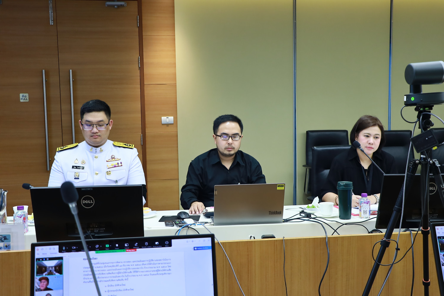 ประชุมคณะกรรมการติดตาม ตรวจสอบ และประเมินผลการปฏิบัติงานของสถาบันเทคโนโลยีจิตรลดา ประชุมคณะกรรมการติดตาม ตรวจสอบ และประเมินผลการปฏิบัติงานของสถาบันเทคโนโลยีจิตรลดา — 24 มกราคม 2026 — สถาบันเทคโนโลยีจิตรลดา CDTI