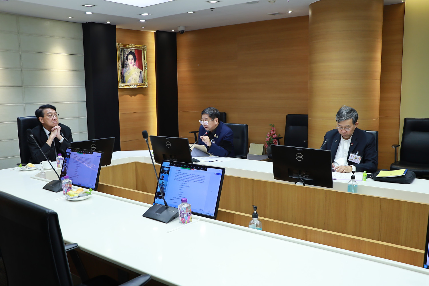 ประชุมคณะกรรมการติดตาม ตรวจสอบ และประเมินผลการปฏิบัติงานของสถาบันเทคโนโลยีจิตรลดา ประชุมคณะกรรมการติดตาม ตรวจสอบ และประเมินผลการปฏิบัติงานของสถาบันเทคโนโลยีจิตรลดา — 24 มกราคม 2026 — สถาบันเทคโนโลยีจิตรลดา CDTI