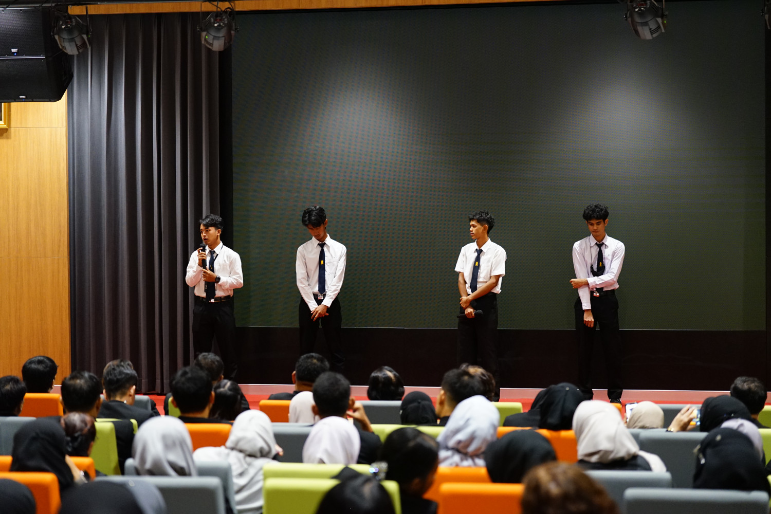 ต้อนรับคณะศูนย์ขับเคลื่อนการศึกษาในจังหวัดชายแดนภาคใต้ สำนักงานปลัดกระทรวงศึกษาธิการ ต้อนรับคณะศูนย์ขับเคลื่อนการศึกษาในจังหวัดชายแดนภาคใต้ สำนักงานปลัดกระทรวงศึกษาธิการ — 3 กุมภาพันธ์ 2026 — สถาบันเทคโนโลยีจิตรลดา CDTI