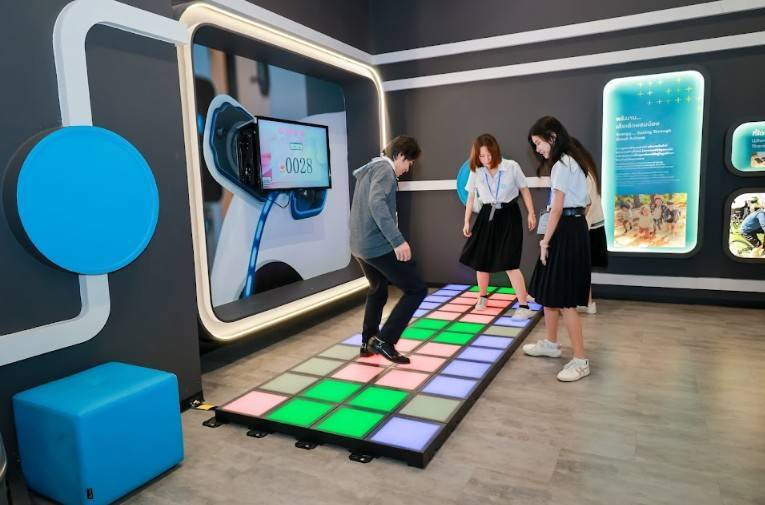 สจด. นำนักศึกษาเยี่ยมชมพิพิธภัณฑ์พระรามเก้า และ FUTURIUM ศูนย์นวัตกรรมแห่งอนาคต สจด. นำนักศึกษาเยี่ยมชมพิพิธภัณฑ์พระรามเก้า และ FUTURIUM ศูนย์นวัตกรรมแห่งอนาคต — 23 มกราคม 2026 — สถาบันเทคโนโลยีจิตรลดา CDTI