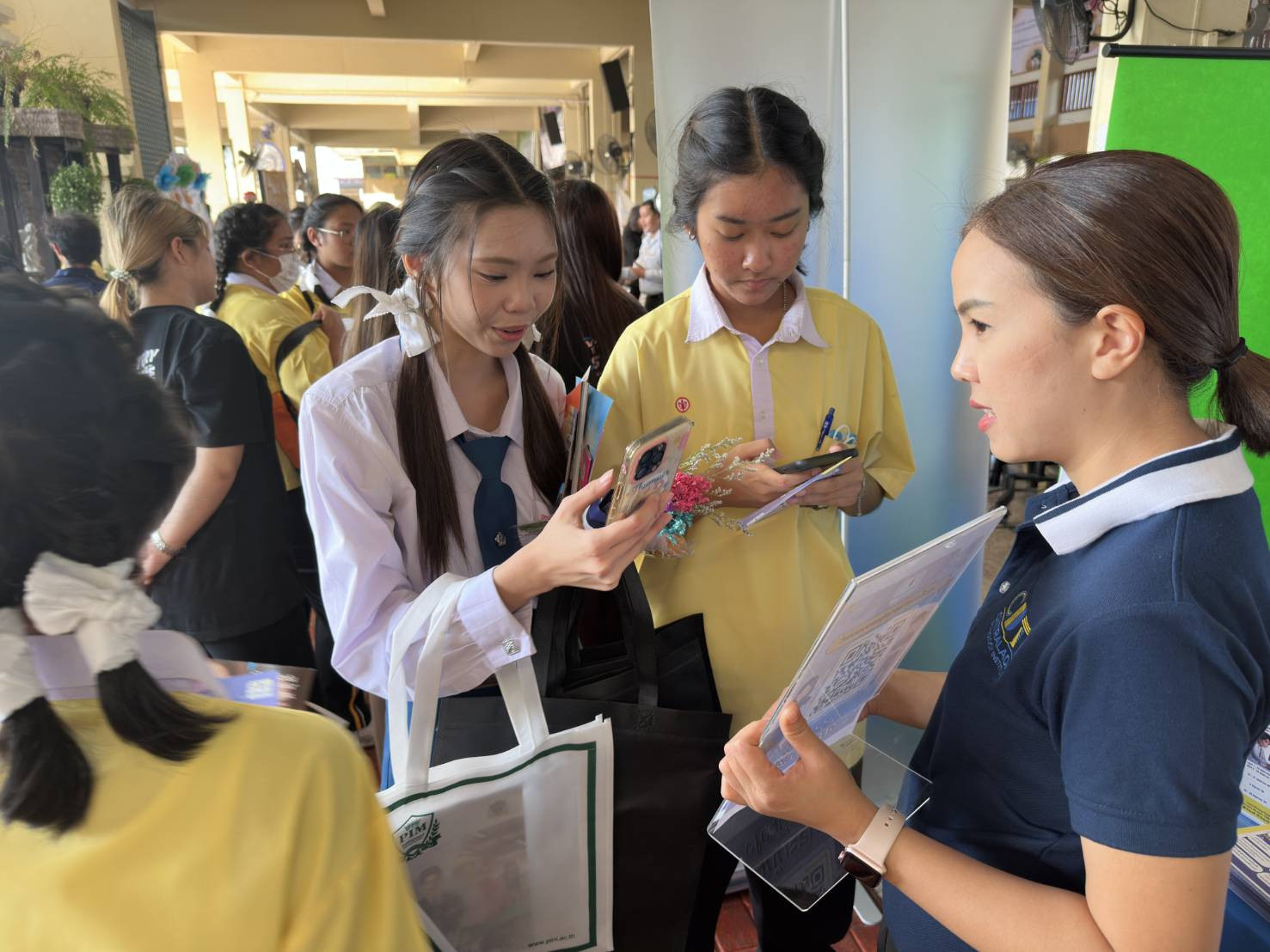 สจด. ร่วมงานวิชาการ “Learning Across Generations for a Sustainable Future" 120 ปี SCC ก้าวผ่านทุกช่วงวัยการเรียนรู้สู่อนาคตที่ยั่งยืน โรงเรียนซางตาครู้สคอนแวนท์ ปีการศึกษา 2568 สจด. ร่วมงานวิชาการ “Learning Across Generations for a Sustainable Future" 120 ปี SCC ก้าวผ่านทุกช่วงวัยการเรียนรู้สู่อนาคตที่ยั่งยืน โรงเรียนซางตาครู้สคอนแวนท์ ปีการศึกษา 2568 — 31 มกราคม 2026 — สถาบันเทคโนโลยีจิตรลดา CDTI