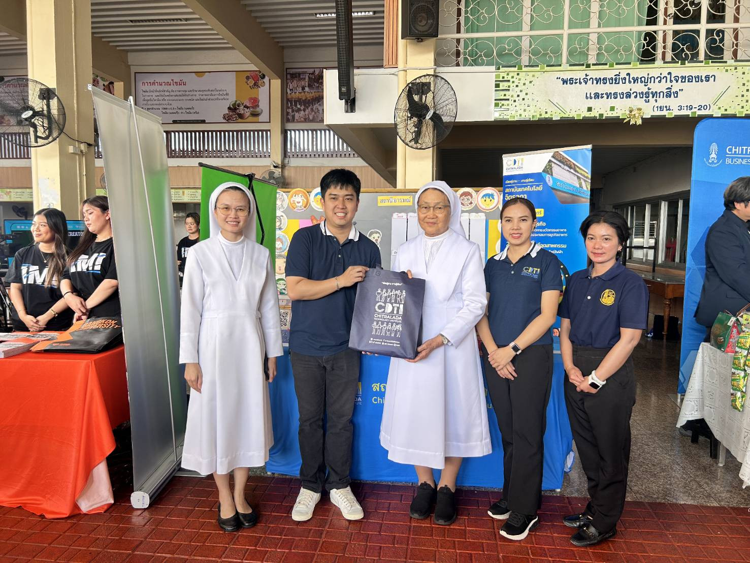 สจด. ร่วมงานวิชาการ “Learning Across Generations for a Sustainable Future" 120 ปี SCC ก้าวผ่านทุกช่วงวัยการเรียนรู้สู่อนาคตที่ยั่งยืน โรงเรียนซางตาครู้สคอนแวนท์ ปีการศึกษา 2568 สจด. ร่วมงานวิชาการ “Learning Across Generations for a Sustainable Future" 120 ปี SCC ก้าวผ่านทุกช่วงวัยการเรียนรู้สู่อนาคตที่ยั่งยืน โรงเรียนซางตาครู้สคอนแวนท์ ปีการศึกษา 2568 — 31 มกราคม 2026 — สถาบันเทคโนโลยีจิตรลดา CDTI