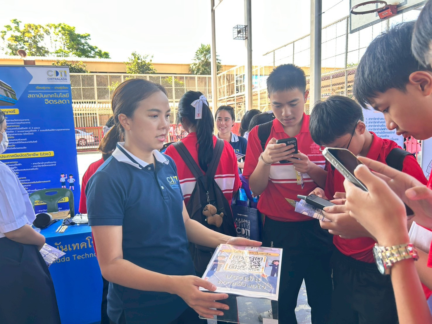 สจด. ร่วมงานแนะแนวศึกษาต่อ และจัดบูธงาน Open House โรงเรียนอยุธยาวิทยาลัย ประจำปีการศึกษา 2568 สจด. ร่วมงานแนะแนวศึกษาต่อ และจัดบูธงาน Open House โรงเรียนอยุธยาวิทยาลัย ประจำปีการศึกษา 2568 — 24 มกราคม 2026 — สถาบันเทคโนโลยีจิตรลดา CDTI
