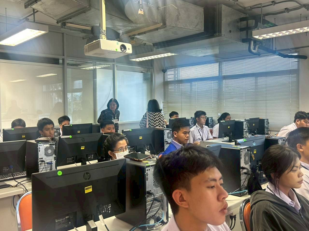 สจด. จัดการทดสอบทางการศึกษาระดับชาติด้านอาชีวศึกษา V-NET ด้วยระบบดิจิทัล ปีการศึกษา 2568 สจด. จัดการทดสอบทางการศึกษาระดับชาติด้านอาชีวศึกษา V-NET ด้วยระบบดิจิทัล ปีการศึกษา 2568 — 27 มกราคม 2026 — สถาบันเทคโนโลยีจิตรลดา CDTI