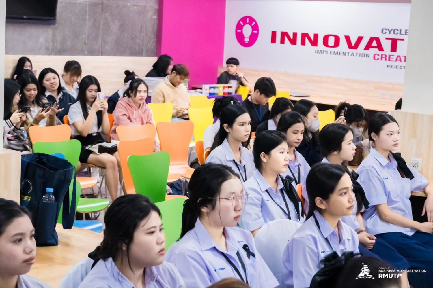 สจด.ขอแสดงความยินดีกับนักเรียนสาขาวิชาการตลาด คว้ารางวัลจากการแข่งขัน “Well-Being of Art: Marketing Meets Mind ศิลป์แห่งสุขสู่สุขภาวะที่ดีในมุมมองการตลาด” สจด.ขอแสดงความยินดีกับนักเรียนสาขาวิชาการตลาด คว้ารางวัลจากการแข่งขัน “Well-Being of Art: Marketing Meets Mind ศิลป์แห่งสุขสู่สุขภาวะที่ดีในมุมมองการตลาด” — 3 มีนาคม 2026 — สถาบันเทคโนโลยีจิตรลดา CDTI