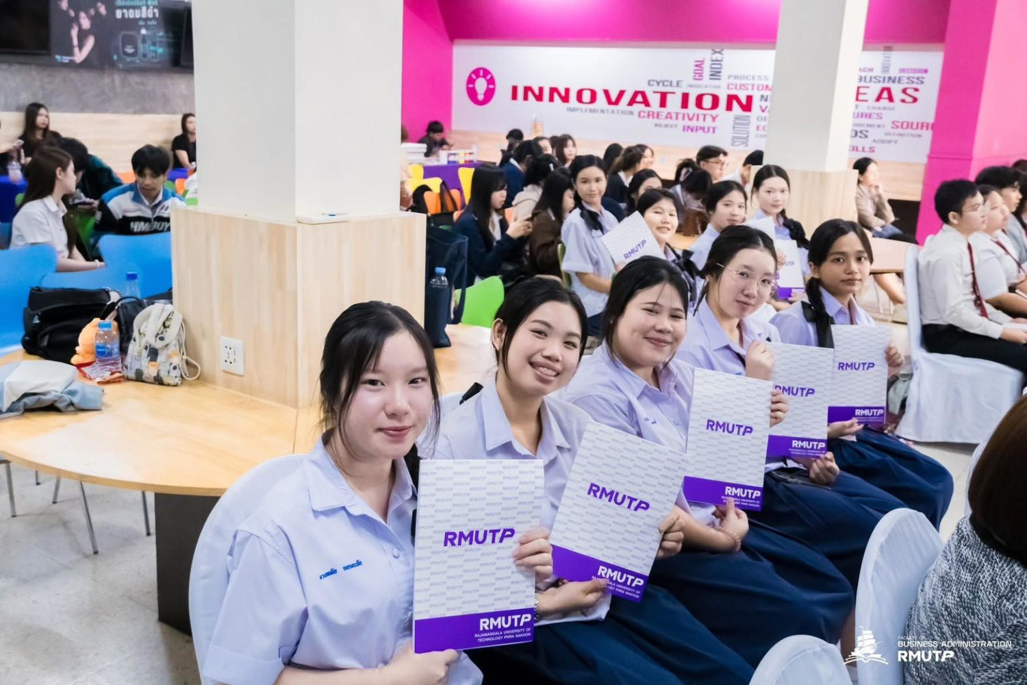 สจด.ขอแสดงความยินดีกับนักเรียนสาขาวิชาการตลาด คว้ารางวัลจากการแข่งขัน “Well-Being of Art: Marketing Meets Mind ศิลป์แห่งสุขสู่สุขภาวะที่ดีในมุมมองการตลาด” สจด.ขอแสดงความยินดีกับนักเรียนสาขาวิชาการตลาด คว้ารางวัลจากการแข่งขัน “Well-Being of Art: Marketing Meets Mind ศิลป์แห่งสุขสู่สุขภาวะที่ดีในมุมมองการตลาด” — 3 มีนาคม 2026 — สถาบันเทคโนโลยีจิตรลดา CDTI