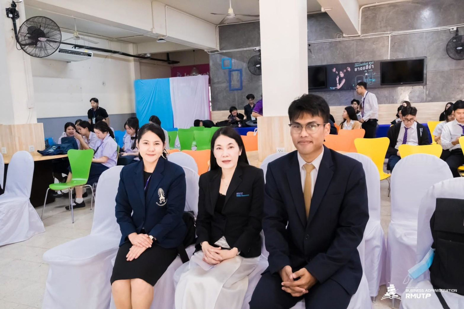 สจด.ขอแสดงความยินดีกับนักเรียนสาขาวิชาการตลาด คว้ารางวัลจากการแข่งขัน “Well-Being of Art: Marketing Meets Mind ศิลป์แห่งสุขสู่สุขภาวะที่ดีในมุมมองการตลาด” สจด.ขอแสดงความยินดีกับนักเรียนสาขาวิชาการตลาด คว้ารางวัลจากการแข่งขัน “Well-Being of Art: Marketing Meets Mind ศิลป์แห่งสุขสู่สุขภาวะที่ดีในมุมมองการตลาด” — 3 มีนาคม 2026 — สถาบันเทคโนโลยีจิตรลดา CDTI