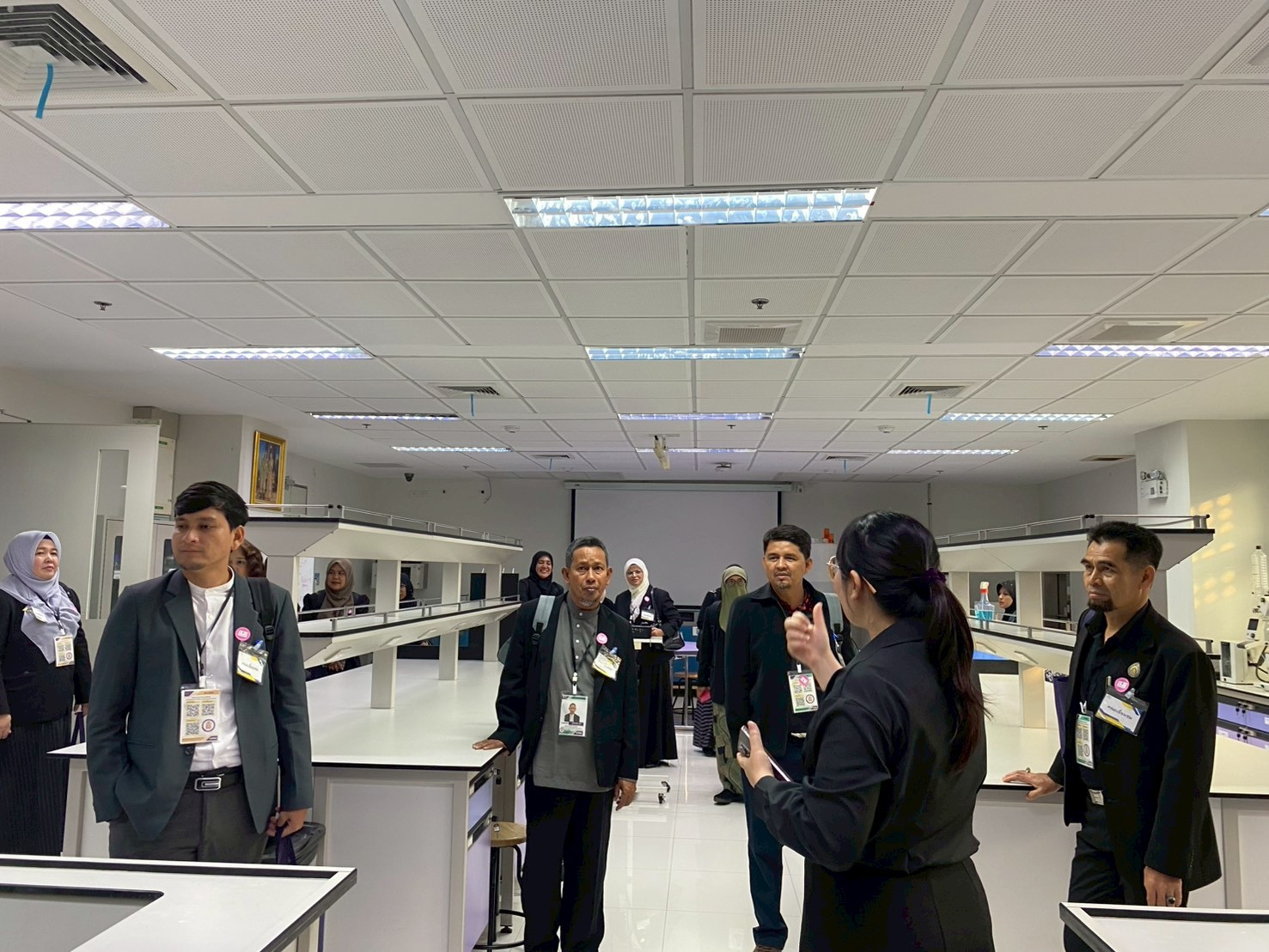 ต้อนรับคณะศูนย์ขับเคลื่อนการศึกษาในจังหวัดชายแดนภาคใต้ สำนักงานปลัดกระทรวงศึกษาธิการ ต้อนรับคณะศูนย์ขับเคลื่อนการศึกษาในจังหวัดชายแดนภาคใต้ สำนักงานปลัดกระทรวงศึกษาธิการ — 3 กุมภาพันธ์ 2026 — สถาบันเทคโนโลยีจิตรลดา CDTI