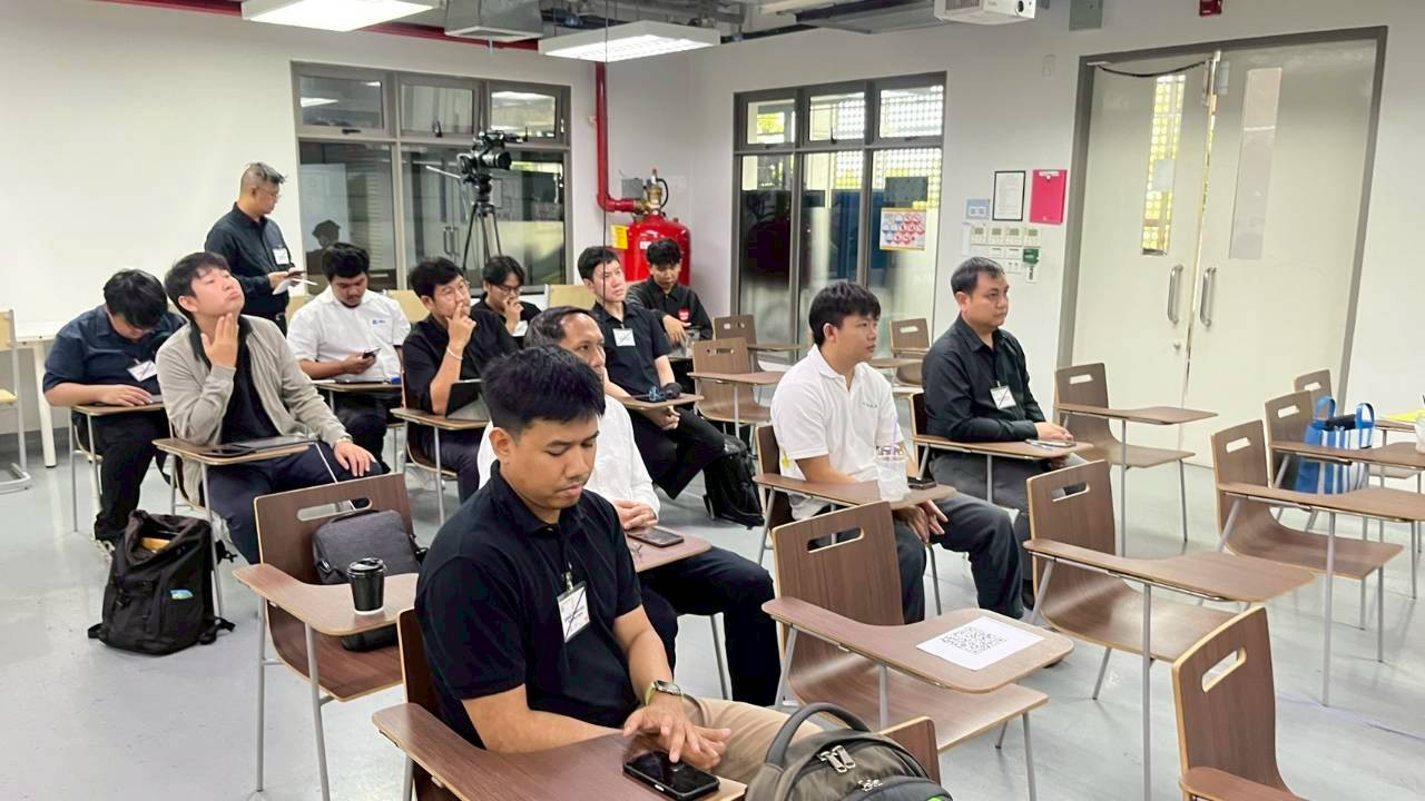 คณะเทคโนโลยีอุตสาหกรรม จัดอบรมโครงการ Train the Trainers มาตรฐานและความปลอดภัยของผู้ปฏิบัติงานที่เกี่ยวข้องกับแบตเตอรี่ลิเธียมไอออนและระบบแรงดันไฟฟ้าสูง รุ่นที่ 2 &mdash; 6 มีนาคม 2026 &mdash; สถาบันเทคโนโลยีจิตรลดา CDTI