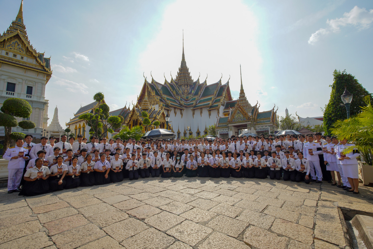 สจด. กราบถวายบังคมพระบรมศพสมเด็จพระนางเจ้าสิริกิติ์ พระบรมราชินีนาถ พระบรมราชชนนีพันปีหลวง สจด. กราบถวายบังคมพระบรมศพสมเด็จพระนางเจ้าสิริกิติ์ พระบรมราชินีนาถ พระบรมราชชนนีพันปีหลวง — 22 มกราคม 2026 — สถาบันเทคโนโลยีจิตรลดา CDTI