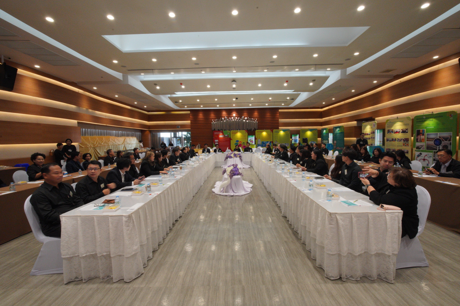 สจด. จัดกิจกรรมสานสัมพันธ์เพื่อความยั่งยืนเครือข่ายสถานประกอบการ สจด. จัดกิจกรรมสานสัมพันธ์เพื่อความยั่งยืนเครือข่ายสถานประกอบการ — 27 มกราคม 2026 — สถาบันเทคโนโลยีจิตรลดา CDTI