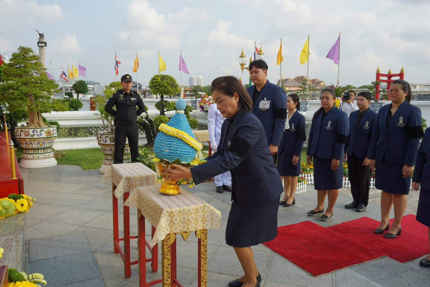 สจด. ร่วมพิธีวางพานพุ่มเนื่องในวันคล้ายวัน พระบรมราชสมภพของพระบาทสมเด็จพระพุทธเลิศล้านภาลัย รัชกาลที่ 2 แห่งราชวงศ์จักรี และวันศิลปินแห่งชาติ สจด. ร่วมพิธีวางพานพุ่มเนื่องในวันคล้ายวัน พระบรมราชสมภพของพระบาทสมเด็จพระพุทธเลิศล้านภาลัย รัชกาลที่ 2 แห่งราชวงศ์จักรี และวันศิลปินแห่งชาติ — 25 กุมภาพันธ์ 2026 — สถาบันเทคโนโลยีจิตรลดา CDTI