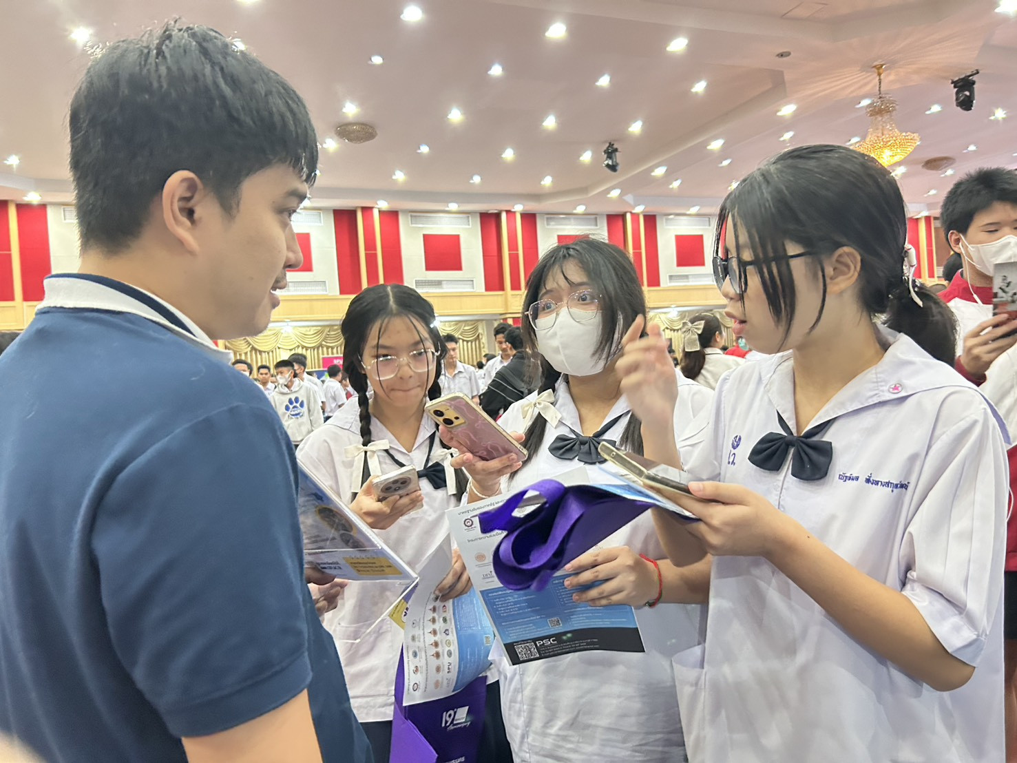 สจด. ร่วมจัดนิทรรศการแนะแนวการศึกษาต่อและอาชีพ โรงเรียนนวมินทราชินูทิศ สตรีวิทยา พุทธมณฑล ปีการศึกษา 2568 สจด. ร่วมจัดนิทรรศการแนะแนวการศึกษาต่อและอาชีพ โรงเรียนนวมินทราชินูทิศ สตรีวิทยา พุทธมณฑล ปีการศึกษา 2568 — 4 กุมภาพันธ์ 2026 — สถาบันเทคโนโลยีจิตรลดา CDTI