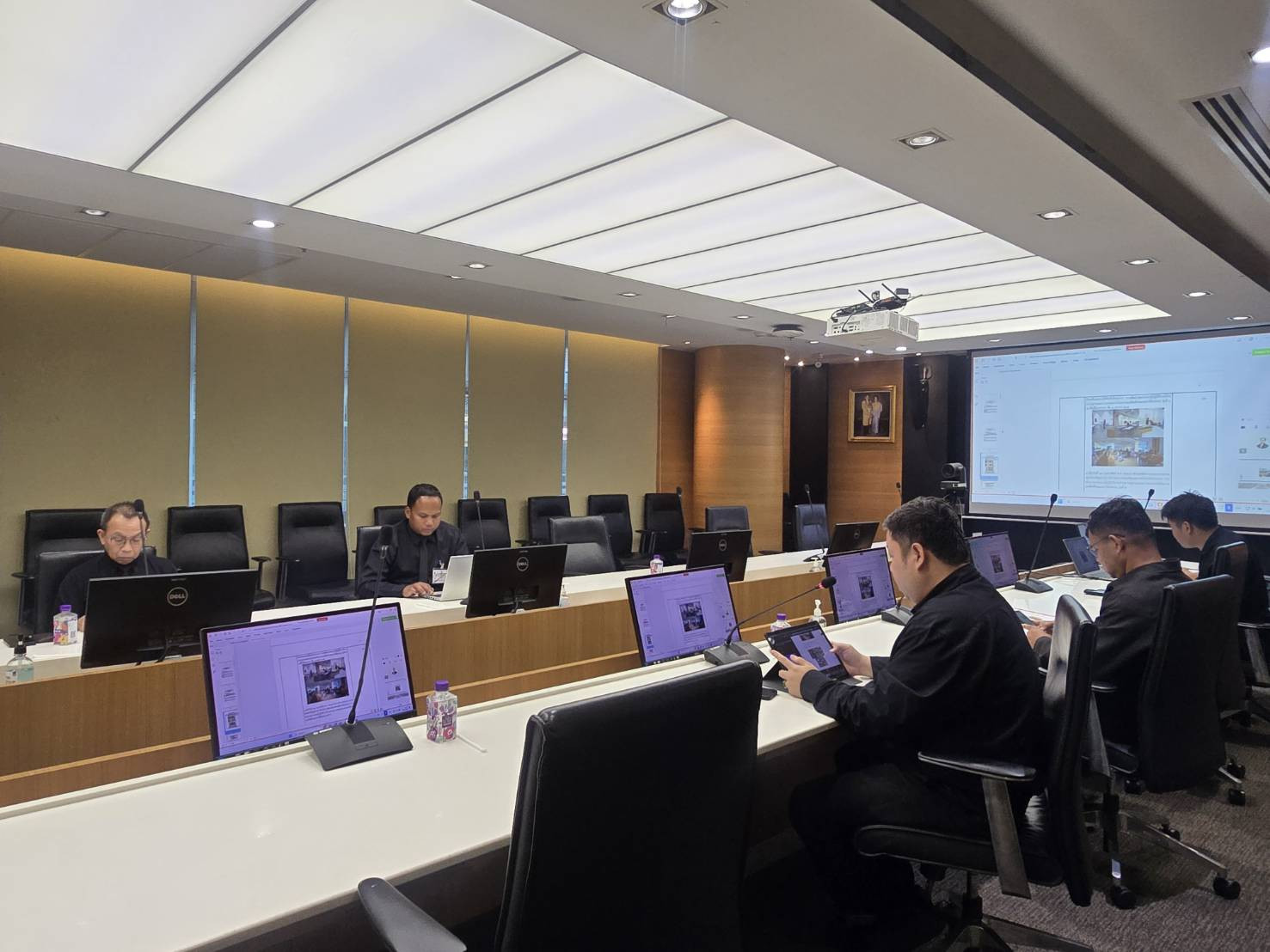 การประชุมคณะกรรมการบริหารอาคารสถานที่และยานพาหนะ (กบอ.)ครั้งที่ 17 (4ปีงบประมาณ 2569) การประชุมคณะกรรมการบริหารอาคารสถานที่และยานพาหนะ (กบอ.)ครั้งที่ 17 (4ปีงบประมาณ 2569) — 26 กุมภาพันธ์ 2026 — สถาบันเทคโนโลยีจิตรลดา CDTI