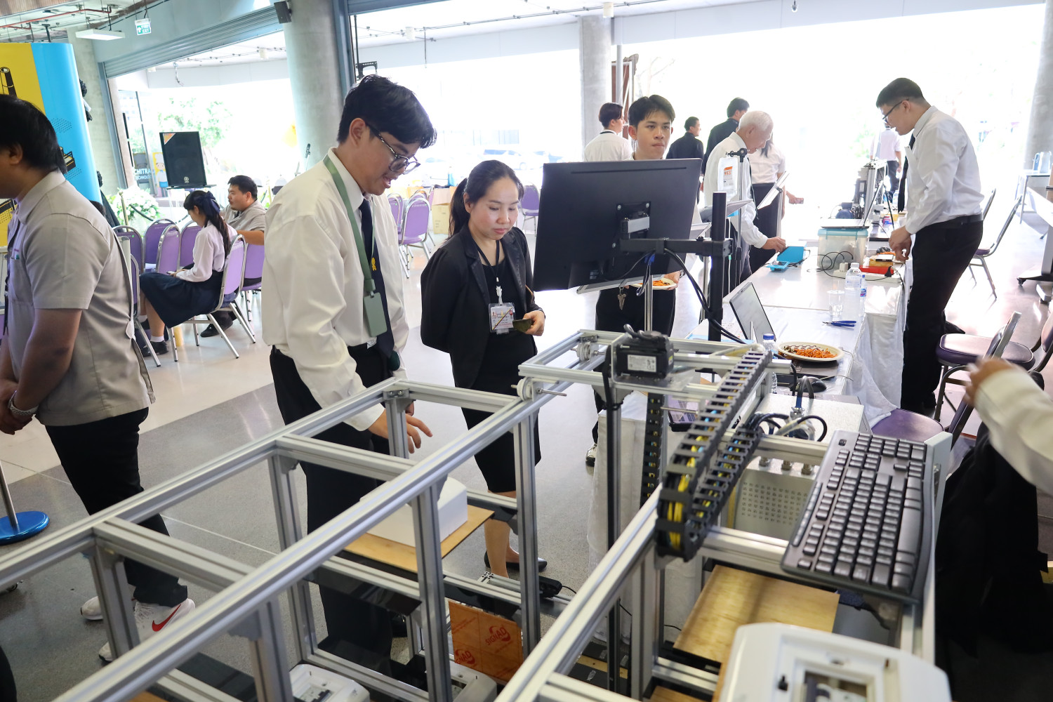 คณะเทคโนโลยีอุตสาหกรรมจัดประกวดโครงงานนักศึกษา ส่งเสริมการวิจัย สิ่งประดิษฐ์ และนวัตกรรม ครั้งที่ 8 คณะเทคโนโลยีอุตสาหกรรมจัดประกวดโครงงานนักศึกษา ส่งเสริมการวิจัย สิ่งประดิษฐ์ และนวัตกรรม ครั้งที่ 8 — 19 กุมภาพันธ์ 2026 — สถาบันเทคโนโลยีจิตรลดา CDTI