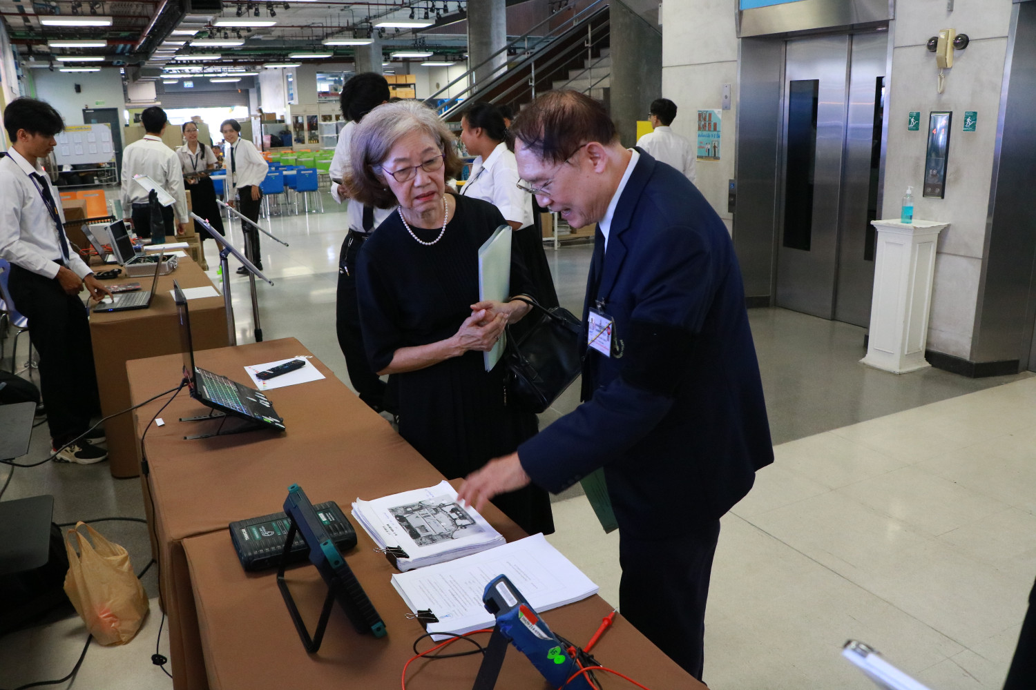 คณะเทคโนโลยีอุตสาหกรรมจัดประกวดโครงงานนักศึกษา ส่งเสริมการวิจัย สิ่งประดิษฐ์ และนวัตกรรม ครั้งที่ 8 คณะเทคโนโลยีอุตสาหกรรมจัดประกวดโครงงานนักศึกษา ส่งเสริมการวิจัย สิ่งประดิษฐ์ และนวัตกรรม ครั้งที่ 8 — 19 กุมภาพันธ์ 2026 — สถาบันเทคโนโลยีจิตรลดา CDTI