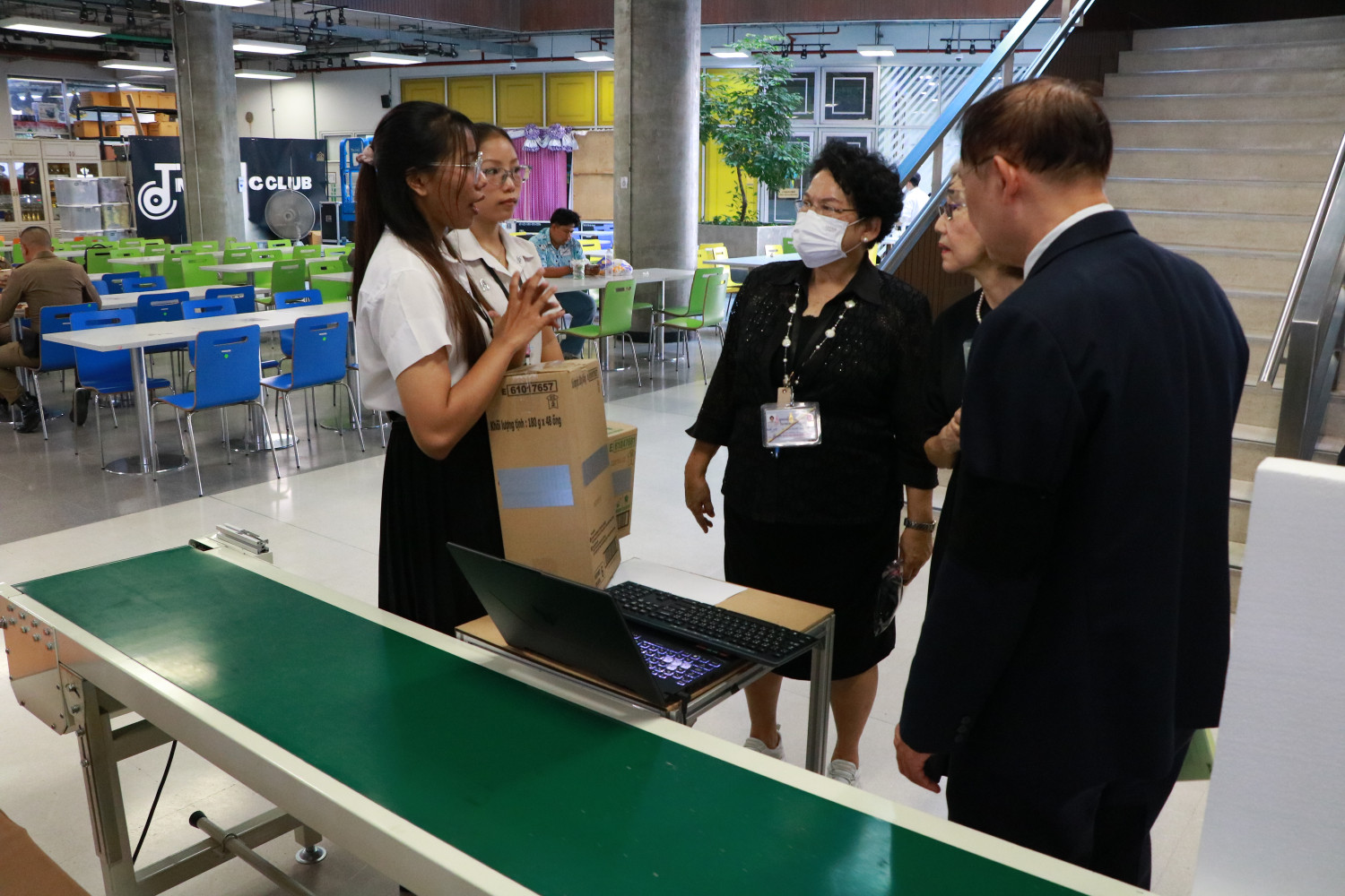 คณะเทคโนโลยีอุตสาหกรรมจัดประกวดโครงงานนักศึกษา ส่งเสริมการวิจัย สิ่งประดิษฐ์ และนวัตกรรม ครั้งที่ 8 คณะเทคโนโลยีอุตสาหกรรมจัดประกวดโครงงานนักศึกษา ส่งเสริมการวิจัย สิ่งประดิษฐ์ และนวัตกรรม ครั้งที่ 8 — 19 กุมภาพันธ์ 2026 — สถาบันเทคโนโลยีจิตรลดา CDTI