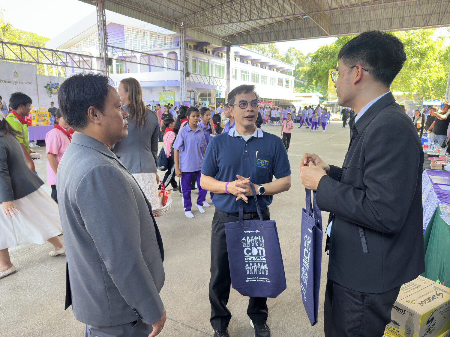 สจด. ร่วมกิจกรรม K.S. OPEN HOUSE เปิดบ้านวิชาการ สืบสานภูมิปัญญา พัฒนานวัตกรรมสู่อาชีพ ของโรงเรียนคุรุประชาสรรค์ ปีการศึกษา ๒๕๖๘ สจด. ร่วมกิจกรรม K.S. OPEN HOUSE เปิดบ้านวิชาการ สืบสานภูมิปัญญา พัฒนานวัตกรรมสู่อาชีพ ของโรงเรียนคุรุประชาสรรค์ ปีการศึกษา ๒๕๖๘ — 12 กุมภาพันธ์ 2026 — สถาบันเทคโนโลยีจิตรลดา CDTI