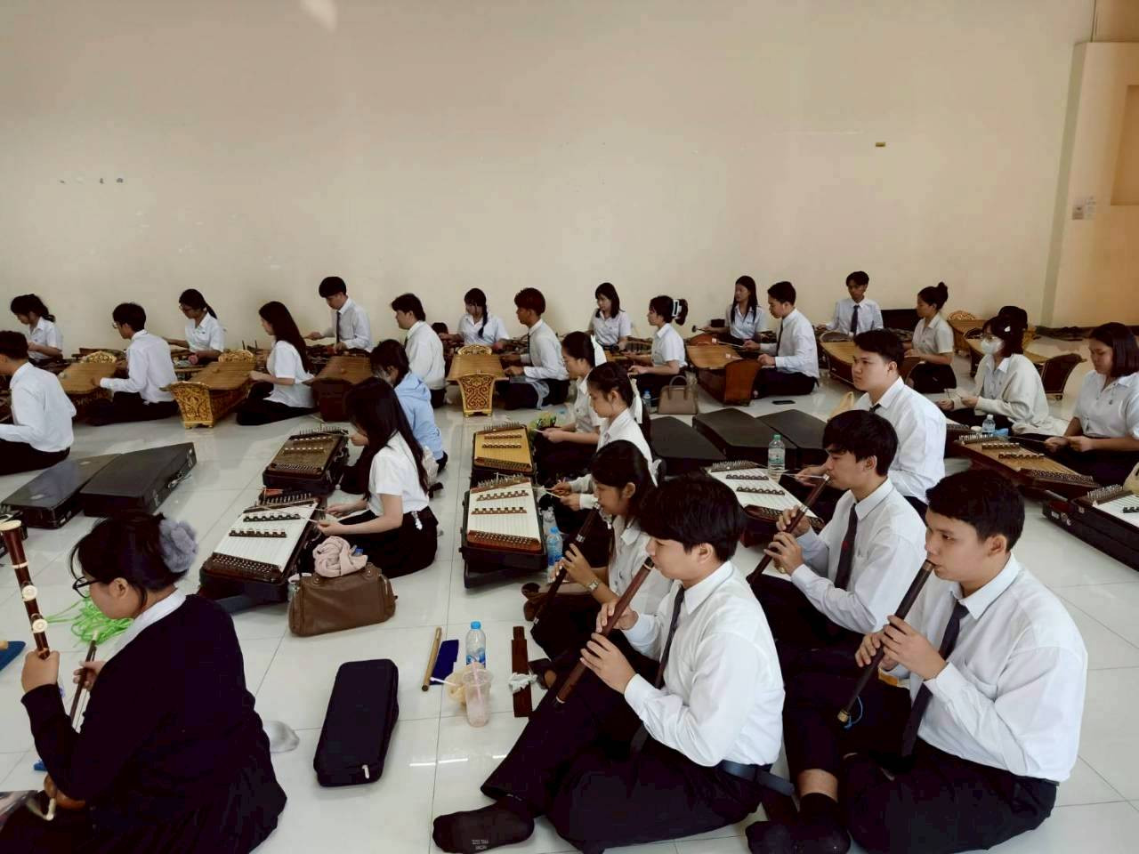 สจด. ร่วมฝึกซ้อมงานดนตรีไทยอุดมศึกษา ครั้งที่ 48 สจด. ร่วมฝึกซ้อมงานดนตรีไทยอุดมศึกษา ครั้งที่ 48 — 21 กุมภาพันธ์ 2026 — สถาบันเทคโนโลยีจิตรลดา CDTI