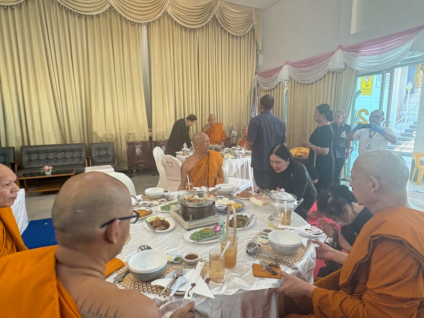 สจด. ร่วมพิธีบำเพ็ญกุศลสตมวาร (๑๐๐ วัน) ถวายพระราชกุศล สมเด็จพระนางเจ้าสิริกิติ์พระบรมราชินีนาถ พระบรมราชชนนีพันปีหลวง โดยโรงเรียนสีตบุตรบำรุง เครือข่ายความร่วมมือสถานศึกษาของสถาบัน สจด. ร่วมพิธีบำเพ็ญกุศลสตมวาร (๑๐๐ วัน) ถวายพระราชกุศล สมเด็จพระนางเจ้าสิริกิติ์พระบรมราชินีนาถ พระบรมราชชนนีพันปีหลวง โดยโรงเรียนสีตบุตรบำรุง เครือข่ายความร่วมมือสถานศึกษาของสถาบัน — 3 กุมภาพันธ์ 2026 — สถาบันเทคโนโลยีจิตรลดา CDTI