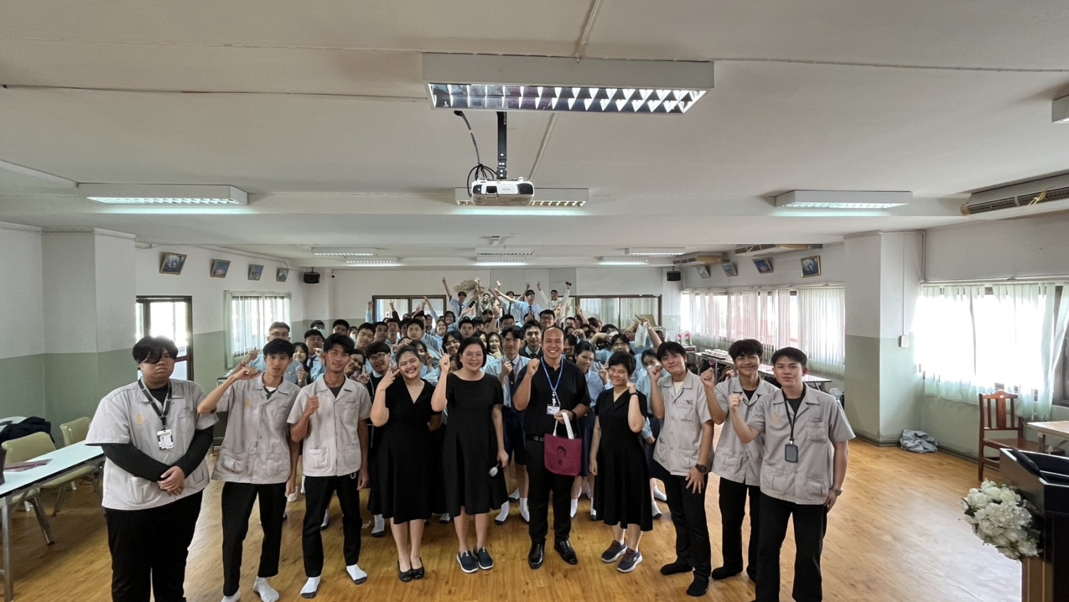 คณะเทคโนโลยีอุตสาหกรรมจัดโครงการพี่ชวนน้องเรียน CDTI ปีที่ 7 ณ โรงเรียนสกลวิทยา จ.นครปฐม คณะเทคโนโลยีอุตสาหกรรมจัดโครงการพี่ชวนน้องเรียน CDTI ปีที่ 7 ณ โรงเรียนสกลวิทยา จ.นครปฐม — 9 กุมภาพันธ์ 2026 — สถาบันเทคโนโลยีจิตรลดา CDTI