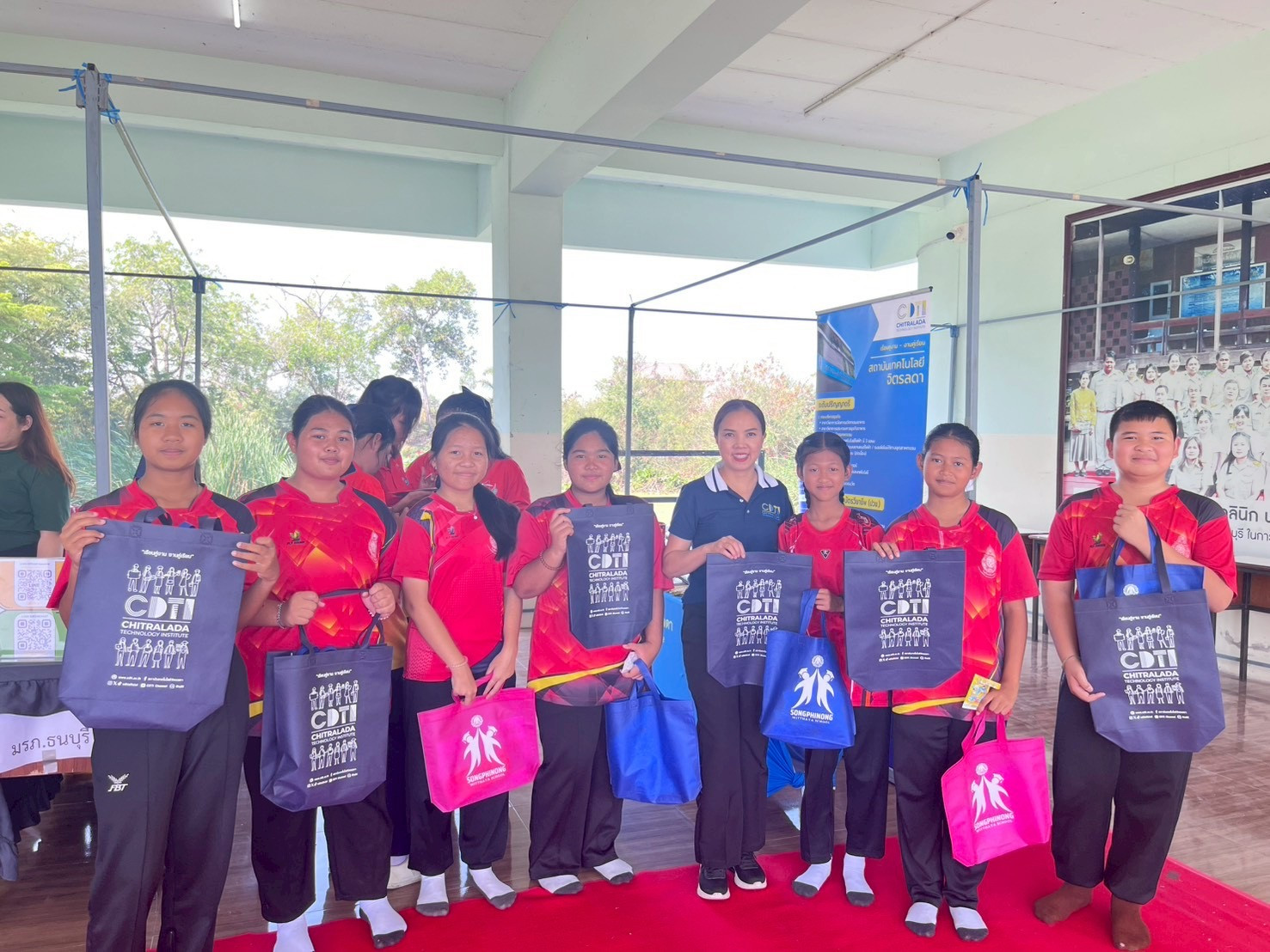 สจด. ร่วมกิจกรรม "SN_Open House..เปิดบ้านแห่งการเรียนรู้" ของโรงเรียนสองพี่น้องวิทยา ปีการศึกษา ๒๕๖๘ สจด. ร่วมกิจกรรม "SN_Open House..เปิดบ้านแห่งการเรียนรู้" ของโรงเรียนสองพี่น้องวิทยา ปีการศึกษา ๒๕๖๘ — 12 กุมภาพันธ์ 2026 — สถาบันเทคโนโลยีจิตรลดา CDTI