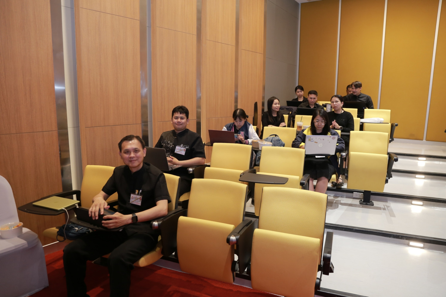 สจด. จัดอบรมเชิงปฏิบัติการ “การใช้เครื่องมือวัดดิจิทัลสำหรับการวัดและประเมินทางอาชีวศึกษา” ยกระดับศักยภาพครูสู่การเรียนรู้ยุคดิจิทัล &mdash; 25 มีนาคม 2026 &mdash; สถาบันเทคโนโลยีจิตรลดา CDTI