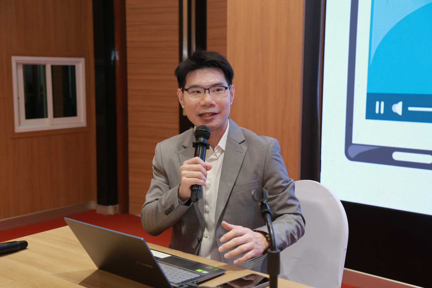 สจด. จัดอบรมเชิงปฏิบัติการ “การใช้เครื่องมือวัดดิจิทัลสำหรับการวัดและประเมินทางอาชีวศึกษา” ยกระดับศักยภาพครูสู่การเรียนรู้ยุคดิจิทัล &mdash; 25 มีนาคม 2026 &mdash; สถาบันเทคโนโลยีจิตรลดา CDTI