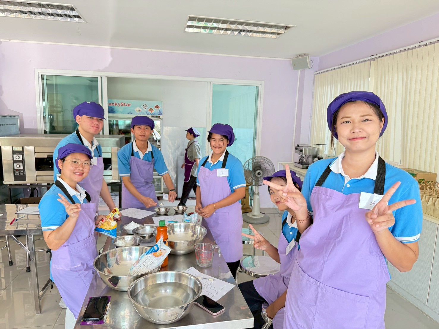 ชมรมศิลปะวัฒนธรรมเพื่อการอาชีพ จัดโครงการการทำอาหารคาวและขนมเพื่ออาชีพ &mdash; 23 เมษายน 2026 &mdash; สถาบันเทคโนโลยีจิตรลดา CDTI