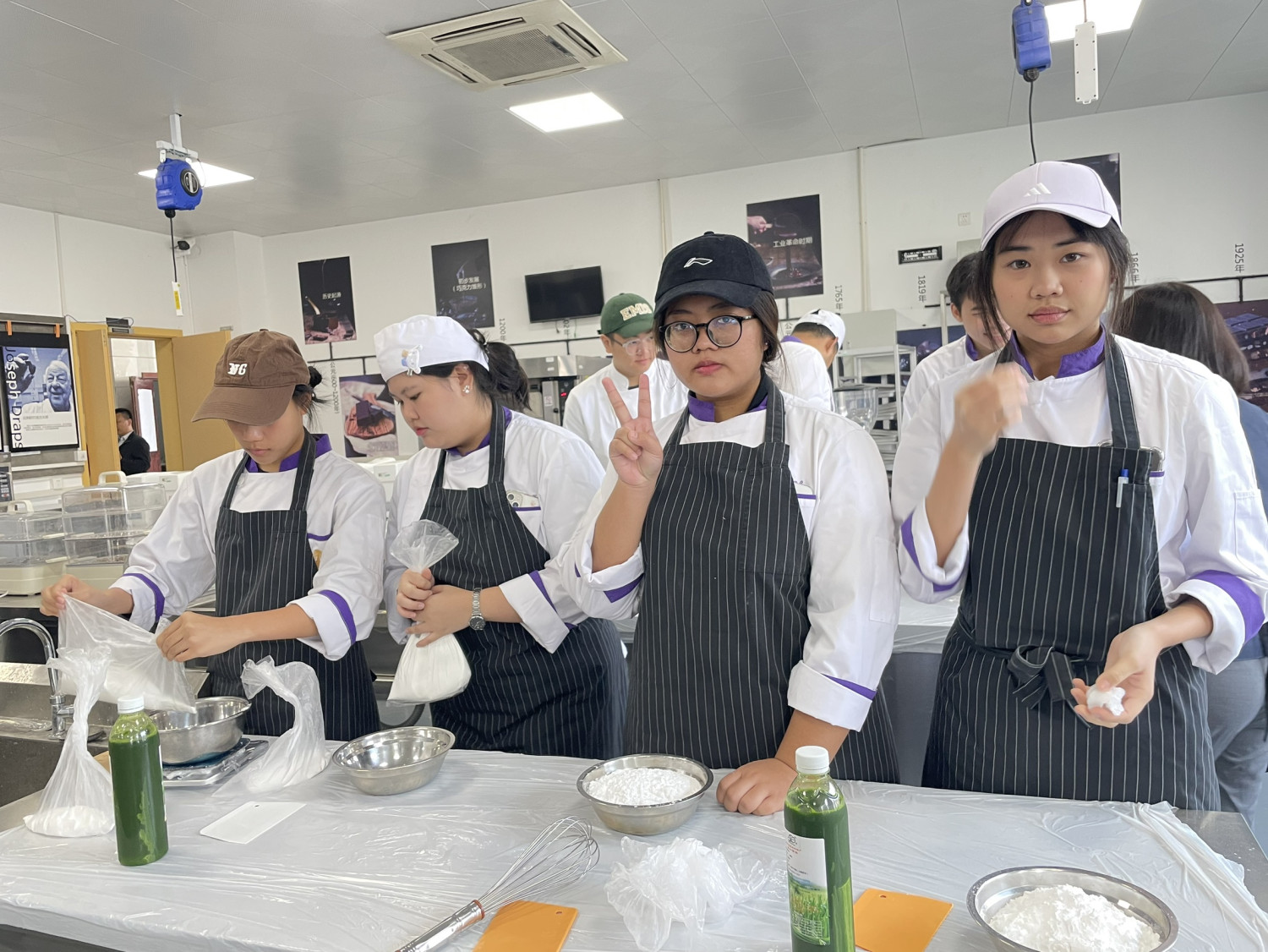 โรงเรียนจิตรลดาวิชาชีพ สจด. เยี่ยมชมการจัดการเรียนการสอน Yangpu Campus และ Fengxian Campus สานต่อความร่วมมือระบบทวิวุฒิระดับนานาชาติ &mdash; 10 เมษายน 2026 &mdash; สถาบันเทคโนโลยีจิตรลดา CDTI