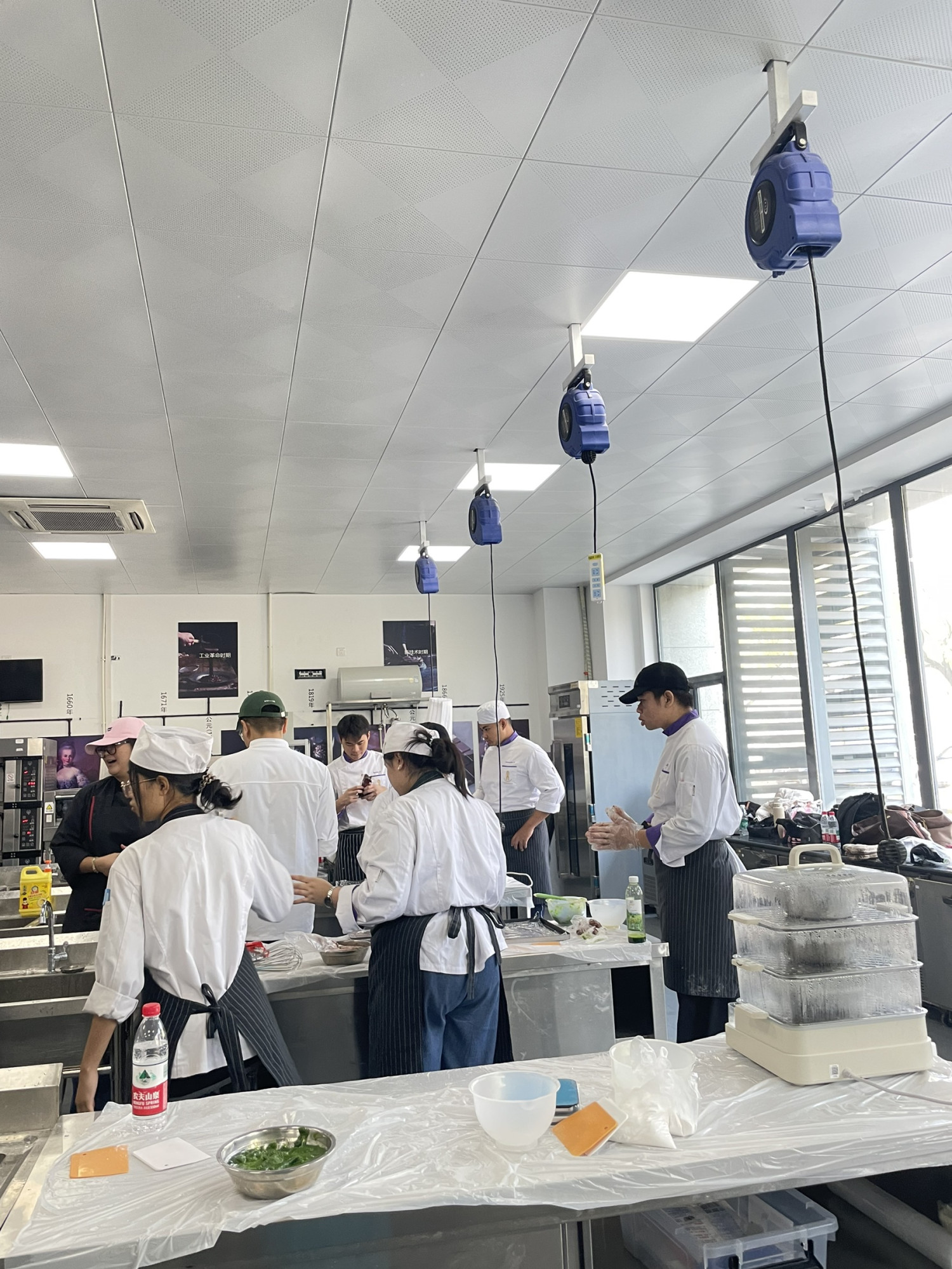 โรงเรียนจิตรลดาวิชาชีพ สจด. เยี่ยมชมการจัดการเรียนการสอน Yangpu Campus และ Fengxian Campus สานต่อความร่วมมือระบบทวิวุฒิระดับนานาชาติ &mdash; 10 เมษายน 2026 &mdash; สถาบันเทคโนโลยีจิตรลดา CDTI