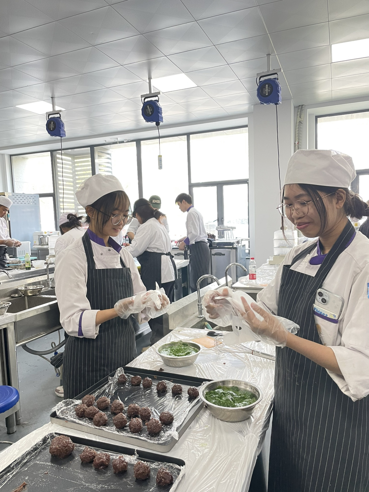 โรงเรียนจิตรลดาวิชาชีพ สจด. เยี่ยมชมการจัดการเรียนการสอน Yangpu Campus และ Fengxian Campus สานต่อความร่วมมือระบบทวิวุฒิระดับนานาชาติ &mdash; 10 เมษายน 2026 &mdash; สถาบันเทคโนโลยีจิตรลดา CDTI