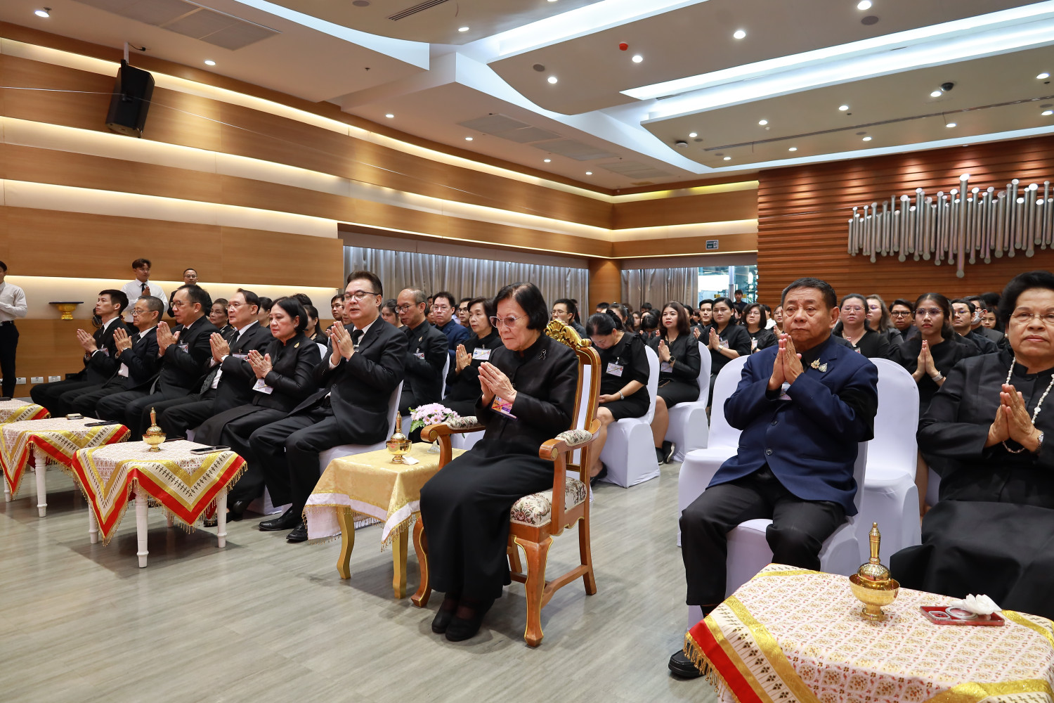 สจด. ร่วมพิธีเจริญพระพุทธมนต์และถวายภัตตาหาร ถวายเป็นพระระราชกุศลเนื่องในวันคล้ายวันพระราชสมภพสมเด็จพระกนิษฐาธิราชเจ้า กรมสมเด็จพระเทพรัตนราชสุดาฯ สยามบรมราชกุมารี และเนื่องในวันสถาปนาสถาบันเทคโนโลยีจิตรลดา &mdash; 3 เมษายน 2026 &mdash; สถาบันเทคโนโลยีจิตรลดา CDTI