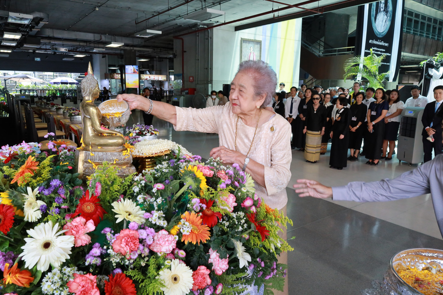 สจด. จัด “สงกรานต์คลายร้อน ต้อนรับปีใหม่ไทย” สืบสานประเพณีไทย &mdash; 9 เมษายน 2026 &mdash; สถาบันเทคโนโลยีจิตรลดา CDTI