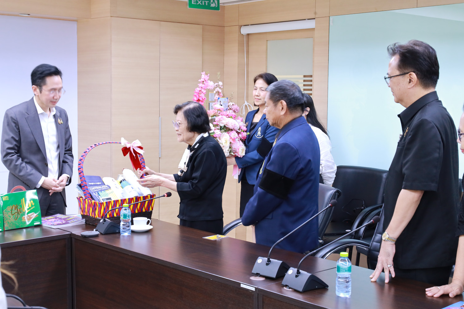 สจด. เข้าแสดงความยินดี รมว.อว. คนใหม่พร้อมประกาศเดินหน้าขานรับนโยบาย MHESI Action Plan 2026-2030 &mdash; 18 เมษายน 2026 &mdash; สถาบันเทคโนโลยีจิตรลดา CDTI