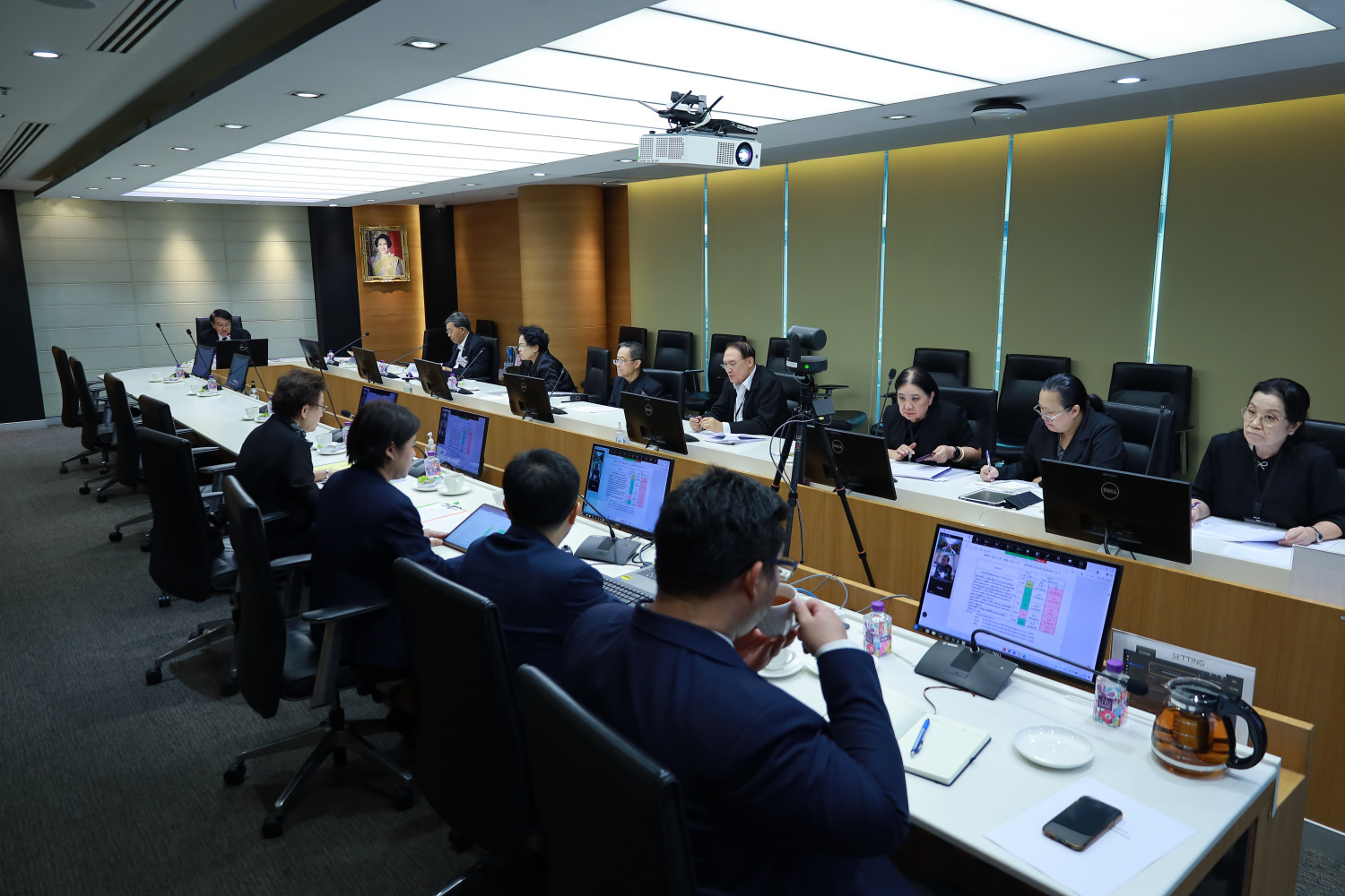 ประชุมคณะกรรมการติดตาม ตรวจสอบ และประเมินผลการปฏิบัติงานของสถาบันเทคโนโลยีจิตรลดา &mdash; 24 เมษายน 2026 &mdash; สถาบันเทคโนโลยีจิตรลดา CDTI