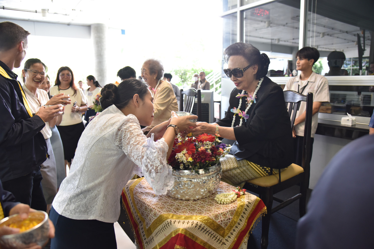 สจด. จัด “สงกรานต์คลายร้อน ต้อนรับปีใหม่ไทย” สืบสานประเพณีไทย &mdash; 9 เมษายน 2026 &mdash; สถาบันเทคโนโลยีจิตรลดา CDTI