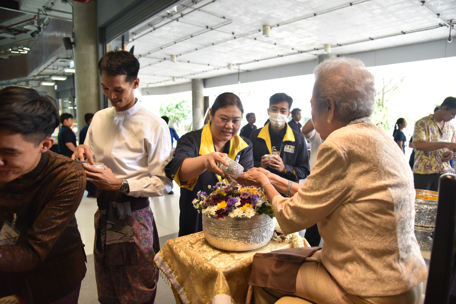 สจด. จัด “สงกรานต์คลายร้อน ต้อนรับปีใหม่ไทย” สืบสานประเพณีไทย &mdash; 9 เมษายน 2026 &mdash; สถาบันเทคโนโลยีจิตรลดา CDTI