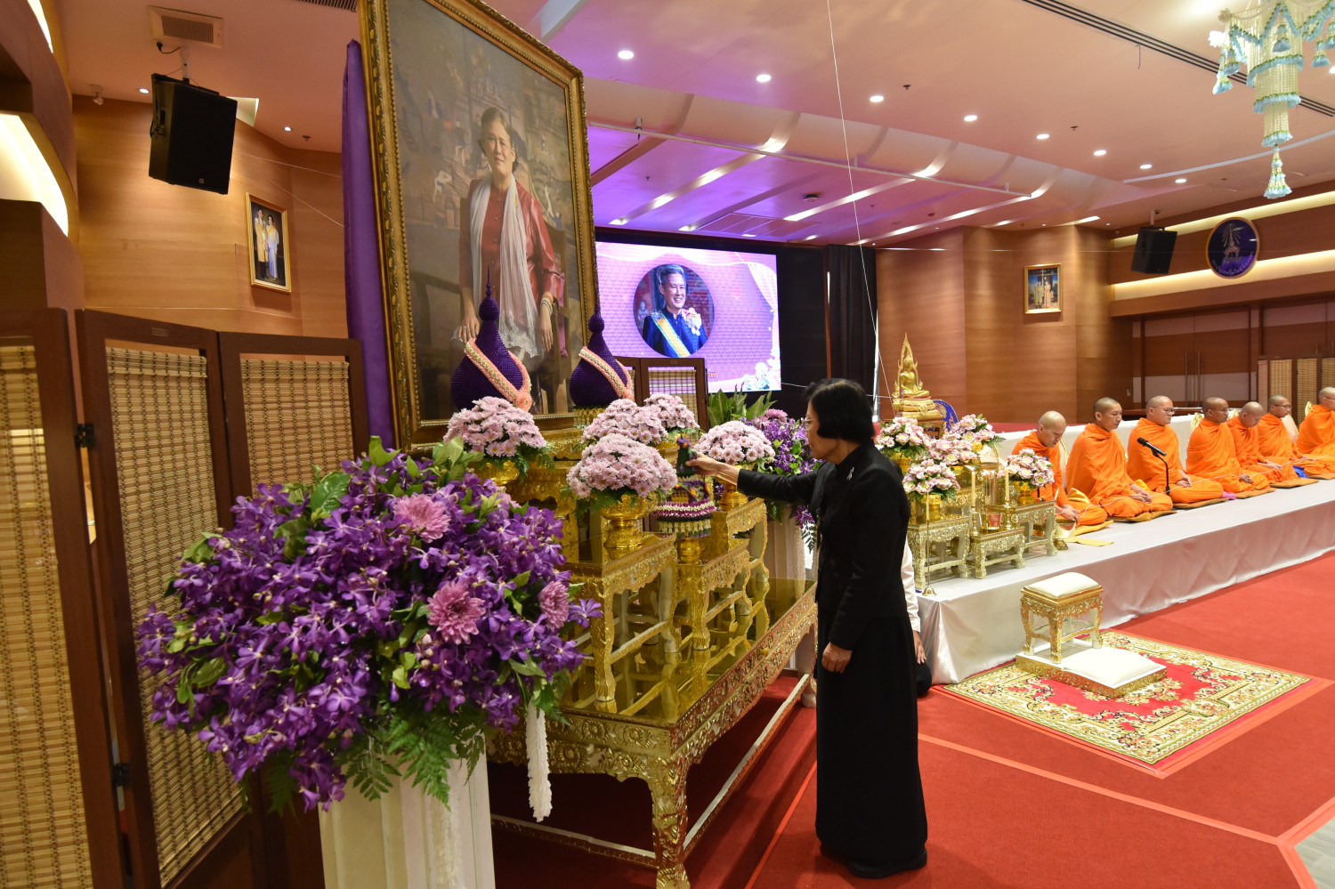 สจด. ร่วมพิธีเจริญพระพุทธมนต์และถวายภัตตาหาร ถวายเป็นพระระราชกุศลเนื่องในวันคล้ายวันพระราชสมภพสมเด็จพระกนิษฐาธิราชเจ้า กรมสมเด็จพระเทพรัตนราชสุดาฯ สยามบรมราชกุมารี และเนื่องในวันสถาปนาสถาบันเทคโนโลยีจิตรลดา &mdash; 3 เมษายน 2026 &mdash; สถาบันเทคโนโลยีจิตรลดา CDTI