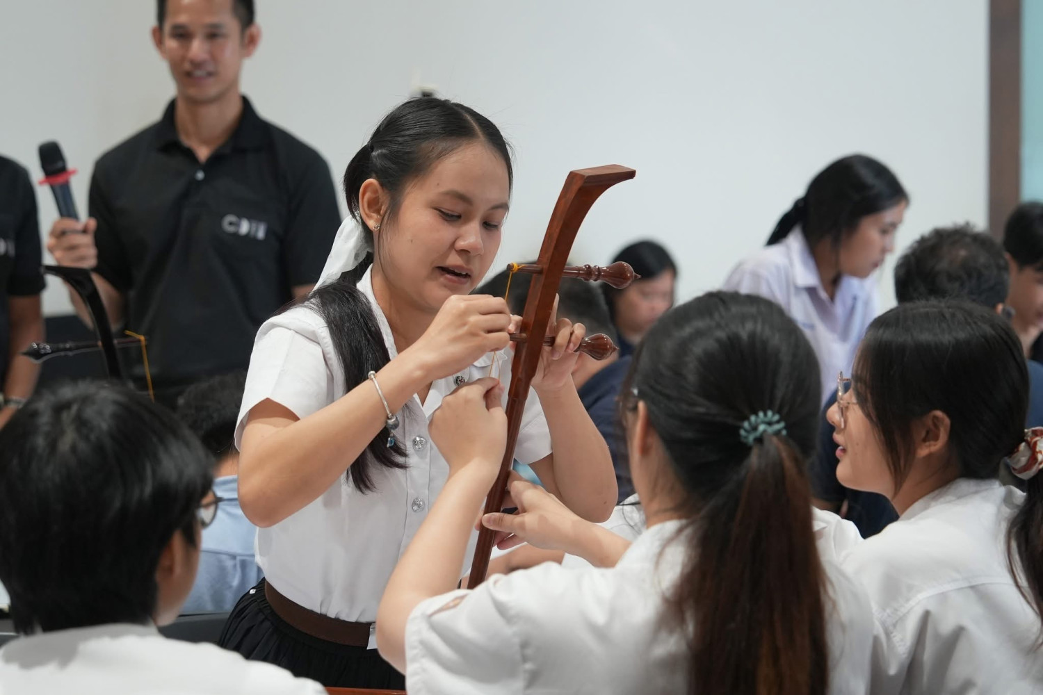 สจด. ร่วมสืบสานภูมิปัญญาไทย ผ่านกิจกรรม “รู้ซอ รู้ซ่อม รู้รักษา” สจด. ร่วมสืบสานภูมิปัญญาไทย ผ่านกิจกรรม “รู้ซอ รู้ซ่อม รู้รักษา” — 13 เมษายน 2026 — สถาบันเทคโนโลยีจิตรลดา CDTI