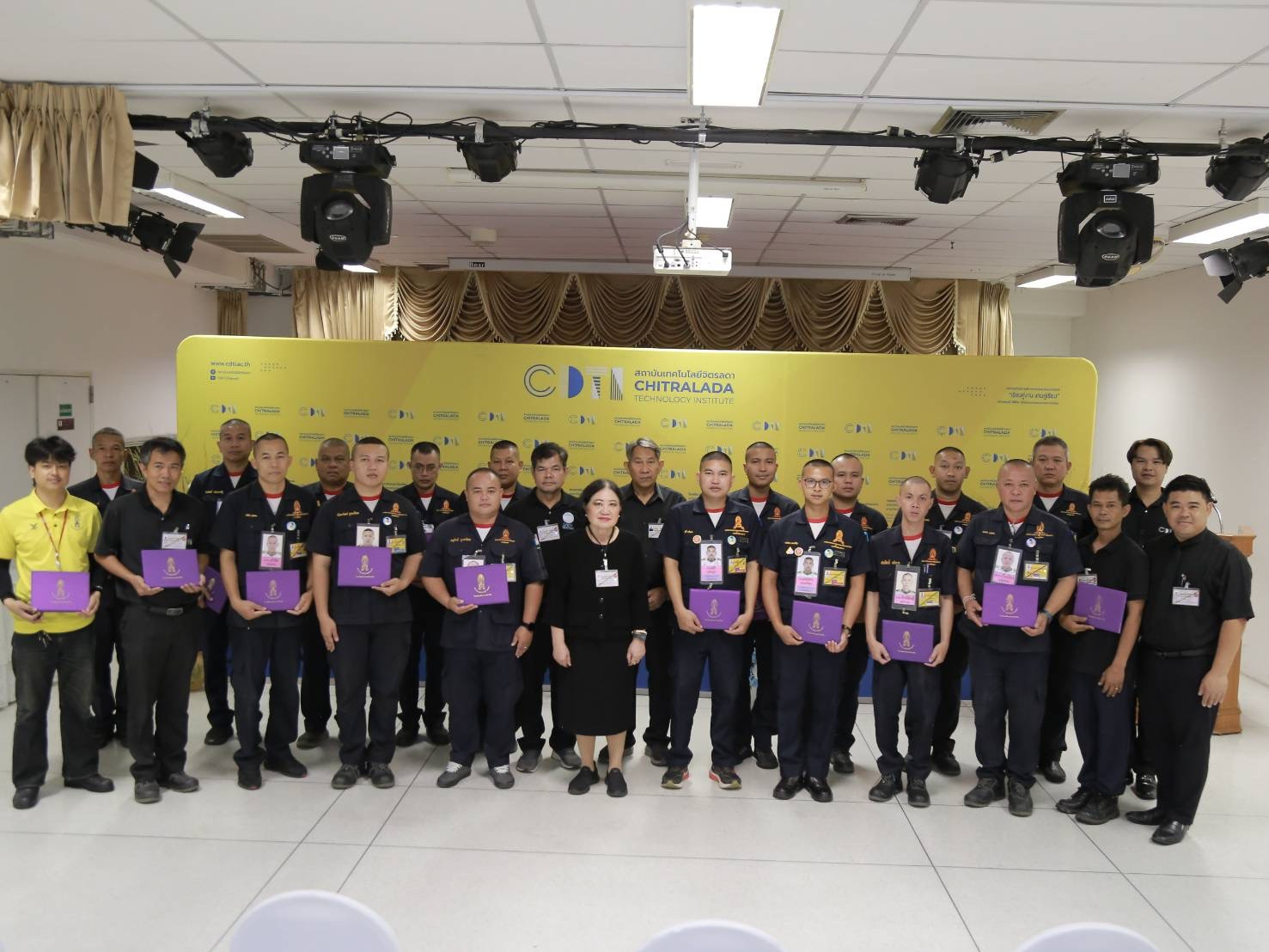 สจด. จัดอบรมและทดสอบมาตรฐานช่างไฟฟ้า ยกระดับสมรรถนะวิชาชีพสู่มาตรฐานมืออาชีพ &mdash; 7 พฤษภาคม 2026 &mdash; สถาบันเทคโนโลยีจิตรลดา CDTI
