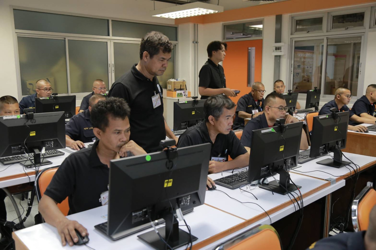 สจด. จัดอบรมและทดสอบมาตรฐานช่างไฟฟ้า ยกระดับสมรรถนะวิชาชีพสู่มาตรฐานมืออาชีพ &mdash; 7 พฤษภาคม 2026 &mdash; สถาบันเทคโนโลยีจิตรลดา CDTI