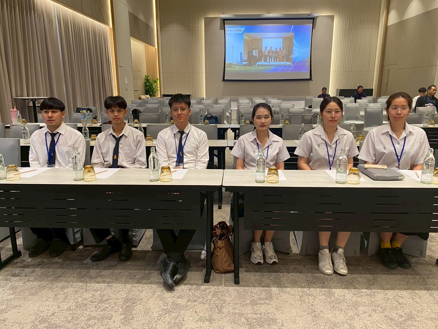 คณะเทคโนโลยีดิจิทัลนำทัพนักศึกษาโชว์ศักยภาพด้านวิจัย คว้ารางวัล “บทความดีเด่น” บนเวที ECTI-CARD 2026 &mdash; 7 พฤษภาคม 2026 &mdash; สถาบันเทคโนโลยีจิตรลดา CDTI