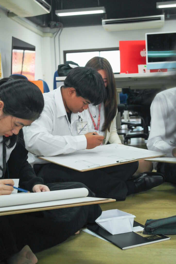 โครงการเตรียมความพร้อมและปรับพื้นฐานสำหรับนักศึกษาใหม่ สาขาออกแบบดิจิทัลและเทคโนโลยี รุ่นที่ 69 โครงการเตรียมความพร้อมและปรับพื้นฐานสำหรับนักศึกษาใหม่ สาขาออกแบบดิจิทัลและเทคโนโลยี รุ่นที่ 69 — 29 พฤษภาคม 2026 — สถาบันเทคโนโลยีจิตรลดา CDTI
