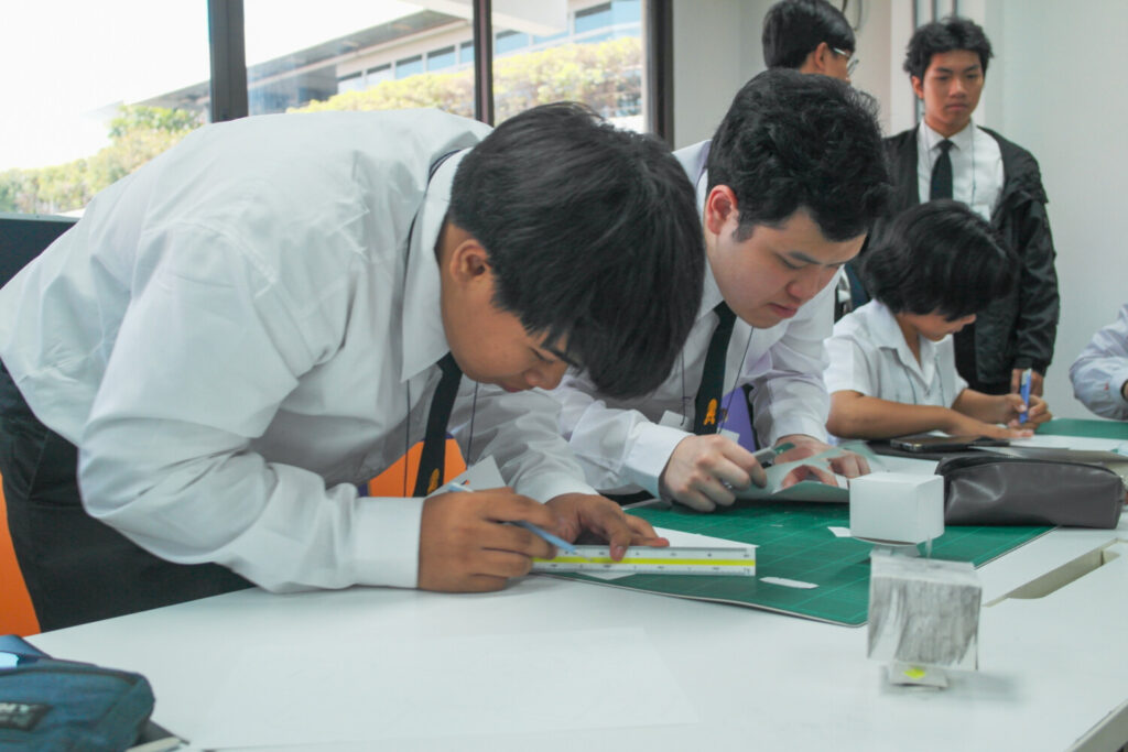 โครงการเตรียมความพร้อมและปรับพื้นฐานสำหรับนักศึกษาใหม่ สาขาออกแบบดิจิทัลและเทคโนโลยี รุ่นที่ 69 โครงการเตรียมความพร้อมและปรับพื้นฐานสำหรับนักศึกษาใหม่ สาขาออกแบบดิจิทัลและเทคโนโลยี รุ่นที่ 69 — 29 พฤษภาคม 2026 — สถาบันเทคโนโลยีจิตรลดา CDTI