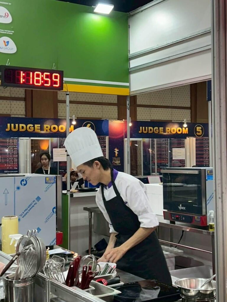 สจด. สร้างชื่อเสียงระดับสากล คว้ารางวัลจากเวที Thailand Ultimate Chef Challenge 2026 สจด. สร้างชื่อเสียงระดับสากล คว้ารางวัลจากเวที Thailand Ultimate Chef Challenge 2026 — 2 มิถุนายน 2026 — สถาบันเทคโนโลยีจิตรลดา CDTI