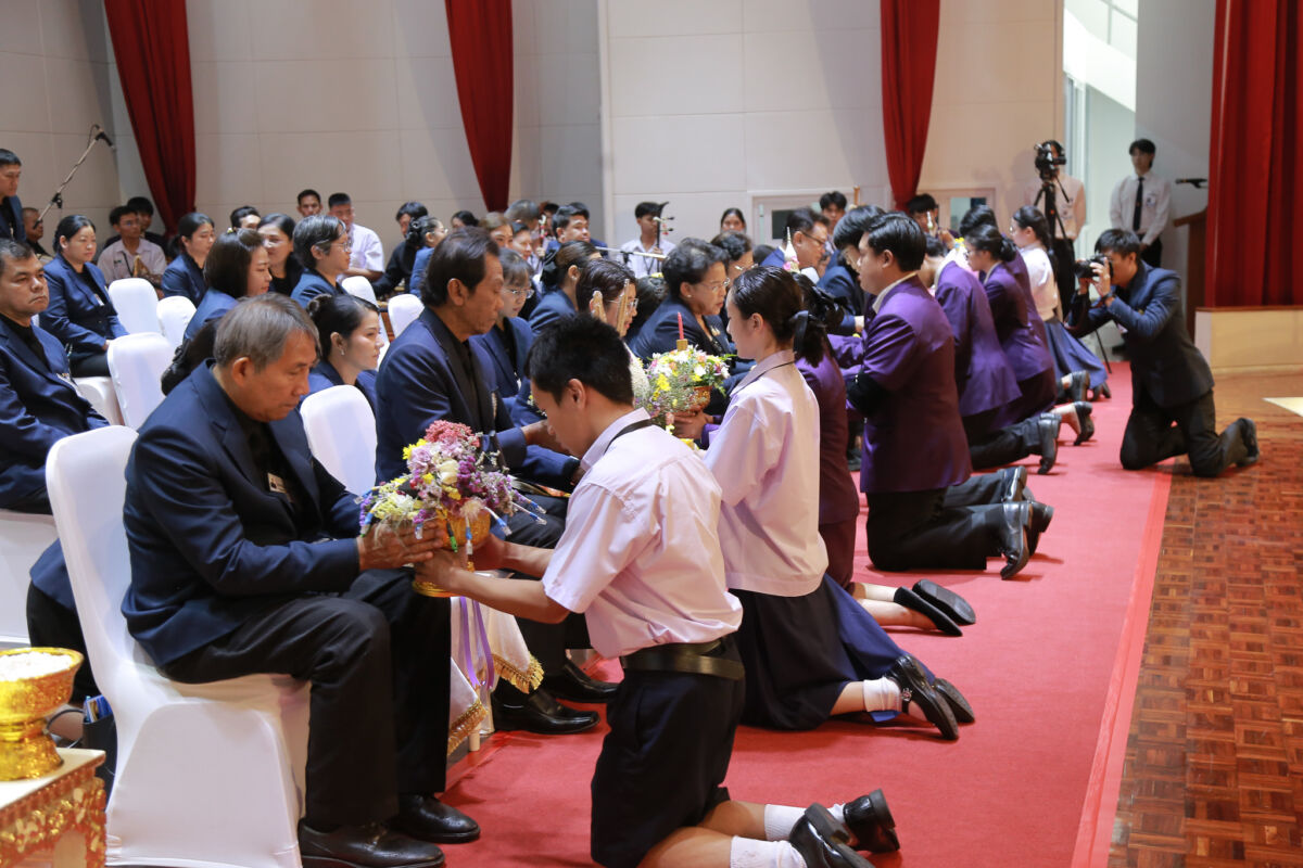 สจด. จัดพิธีไหว้ครู และพิธีรับพระราชทานรางวัลเรียนดี รางวัลการแข่งขันทักษะวิชาชีพ มอบเกียรติบัตรคณะกรรมการนักเรียน และเกียรติบัตรฝ่ายกิจการนักเรียน นักศึกษา ประจำปีการศึกษา 2569 สจด. จัดพิธีไหว้ครู และพิธีรับพระราชทานรางวัลเรียนดี รางวัลการแข่งขันทักษะวิชาชีพ มอบเกียรติบัตรคณะกรรมการนักเรียน และเกียรติบัตรฝ่ายกิจการนักเรียน นักศึกษา ประจำปีการศึกษา 2569 — 13 กรกฎาคม 2026 — สถาบันเทคโนโลยีจิตรลดา CDTI