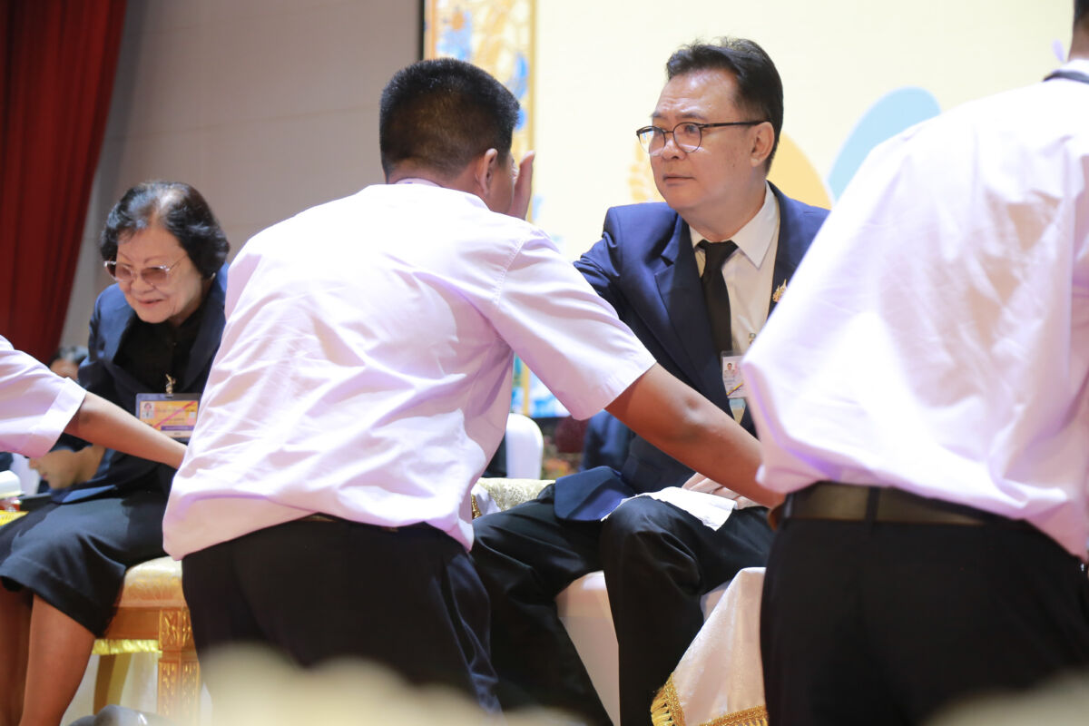 สจด. จัดพิธีไหว้ครู และพิธีรับพระราชทานรางวัลเรียนดี รางวัลการแข่งขันทักษะวิชาชีพ มอบเกียรติบัตรคณะกรรมการนักเรียน และเกียรติบัตรฝ่ายกิจการนักเรียน นักศึกษา ประจำปีการศึกษา 2569 สจด. จัดพิธีไหว้ครู และพิธีรับพระราชทานรางวัลเรียนดี รางวัลการแข่งขันทักษะวิชาชีพ มอบเกียรติบัตรคณะกรรมการนักเรียน และเกียรติบัตรฝ่ายกิจการนักเรียน นักศึกษา ประจำปีการศึกษา 2569 — 13 กรกฎาคม 2026 — สถาบันเทคโนโลยีจิตรลดา CDTI